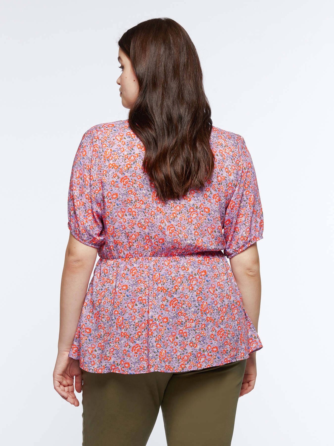 Blouse &agrave; fleurs crois&eacute;e sur le devant image number 1