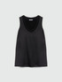 Two-fabric top with V-neck image number 4