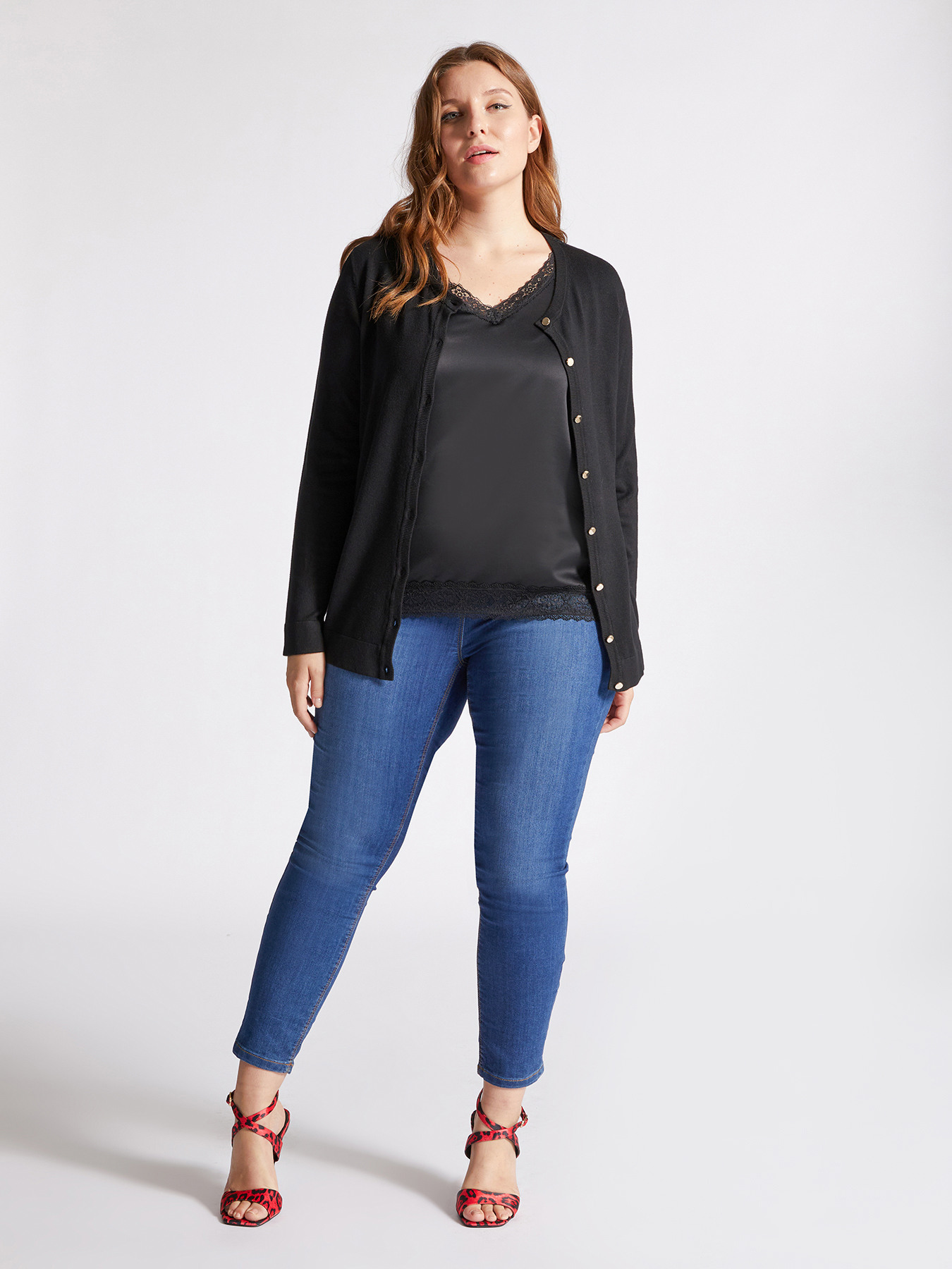 Cardigan con bottoni image number 0