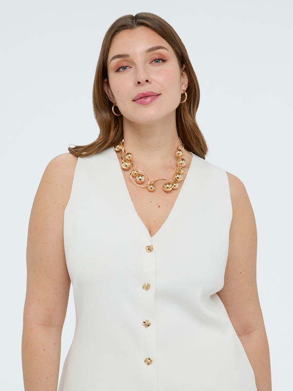 Necklace with spheres and rings