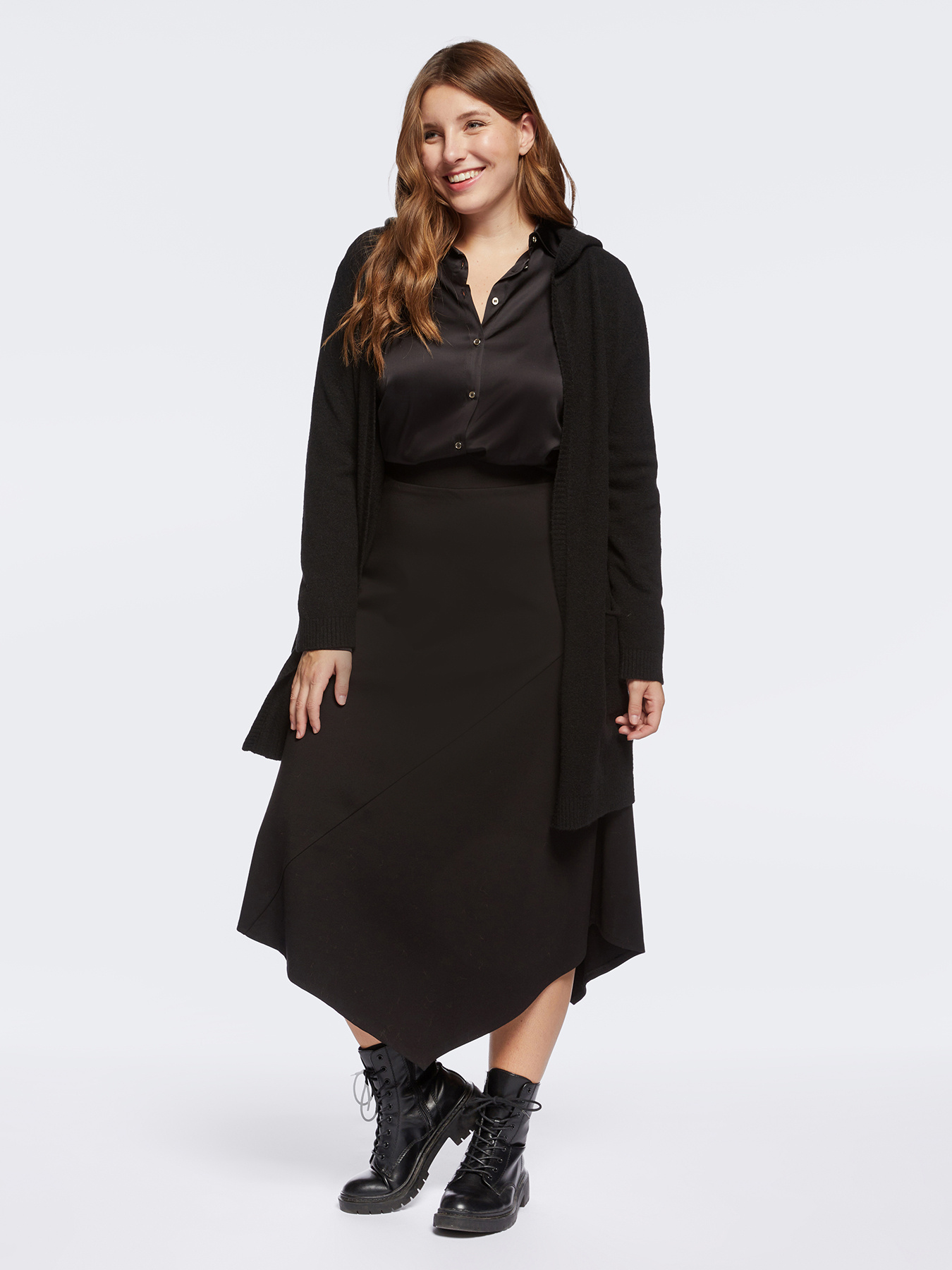 C&aacute;rdigan abierto con capucha image number 2