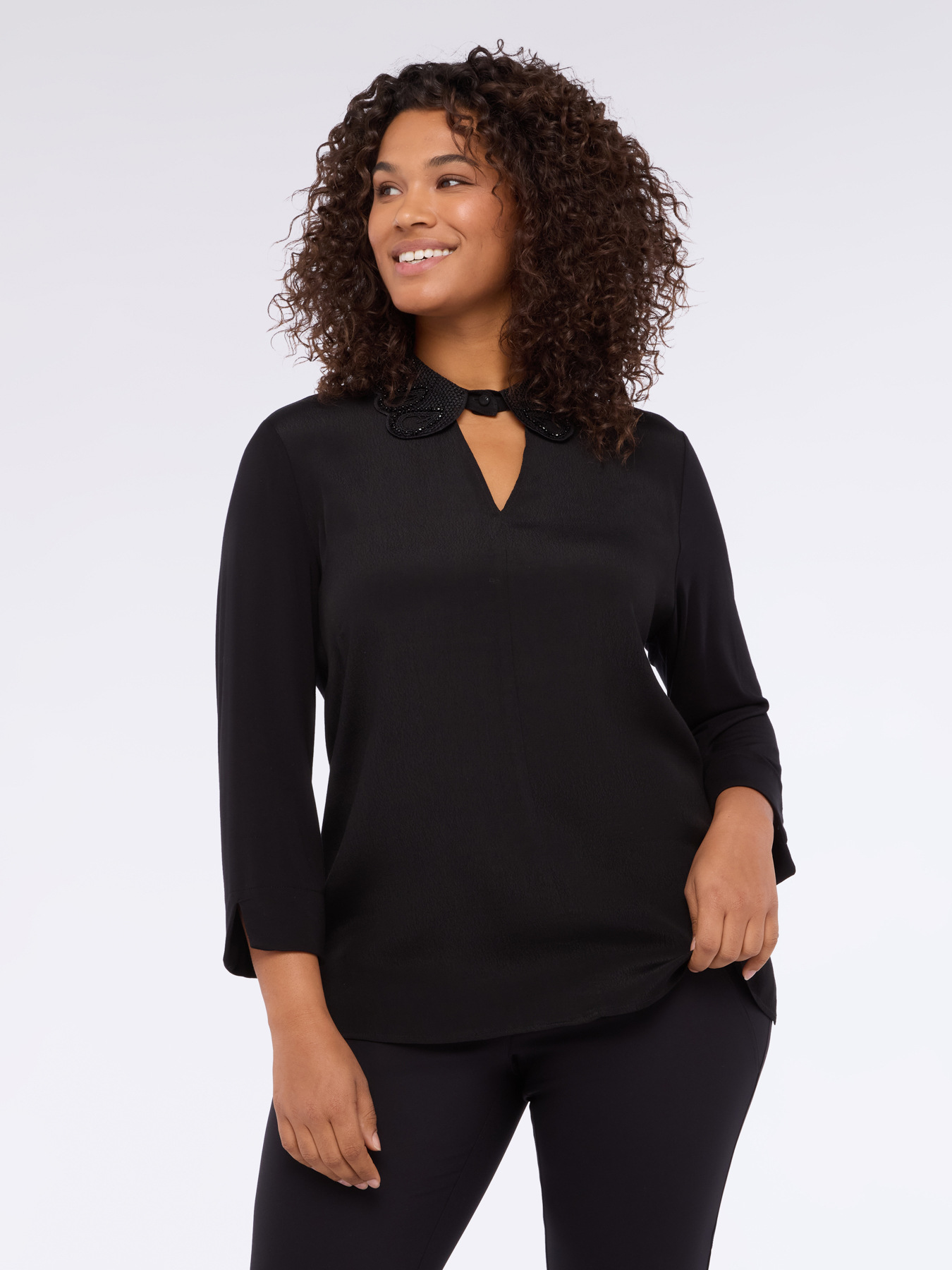 Two-material T-shirt with precious collar image number 2