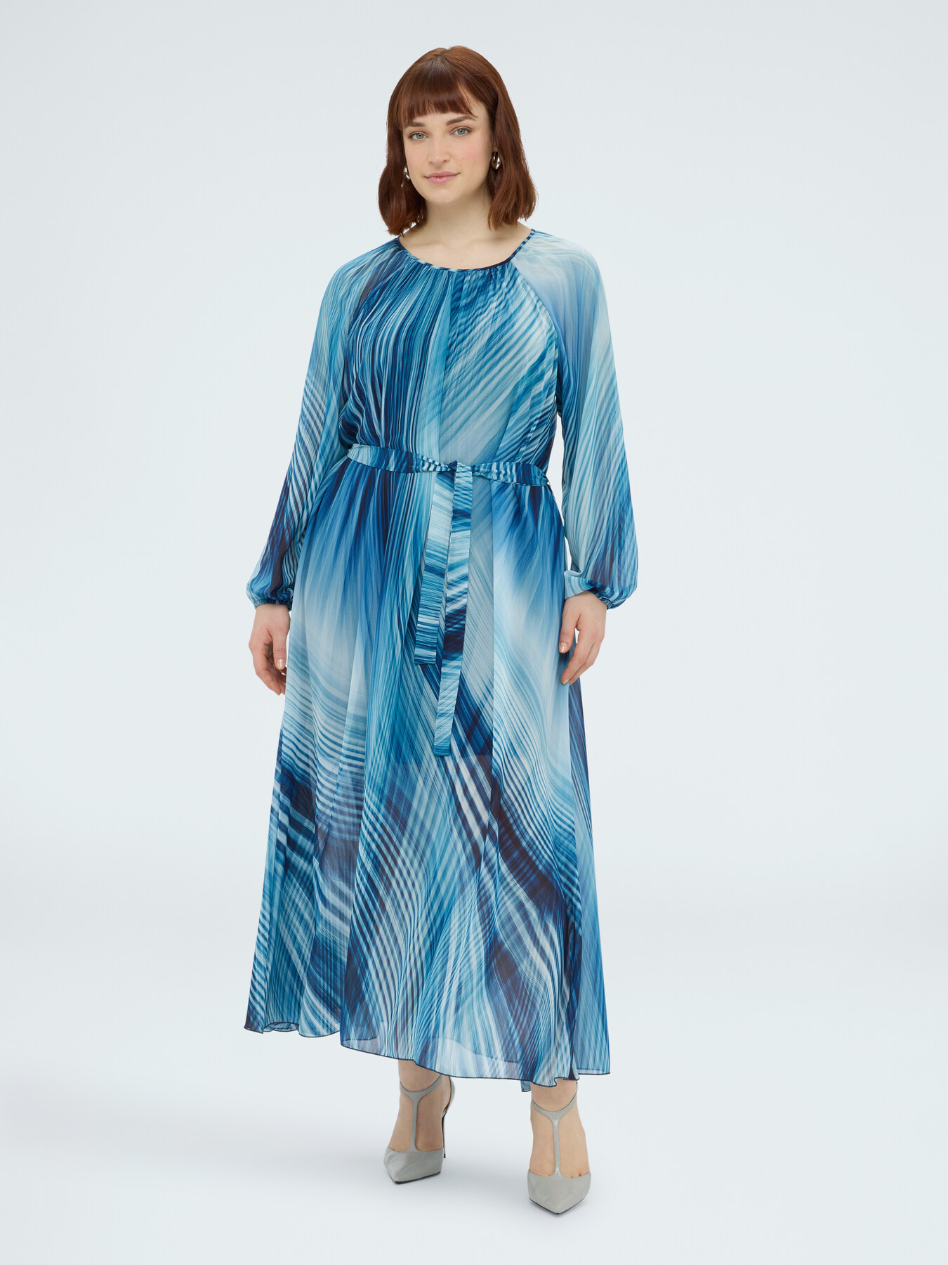 Printed long dress image number 1