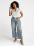 Cropped jeans with floral pattern image number 1