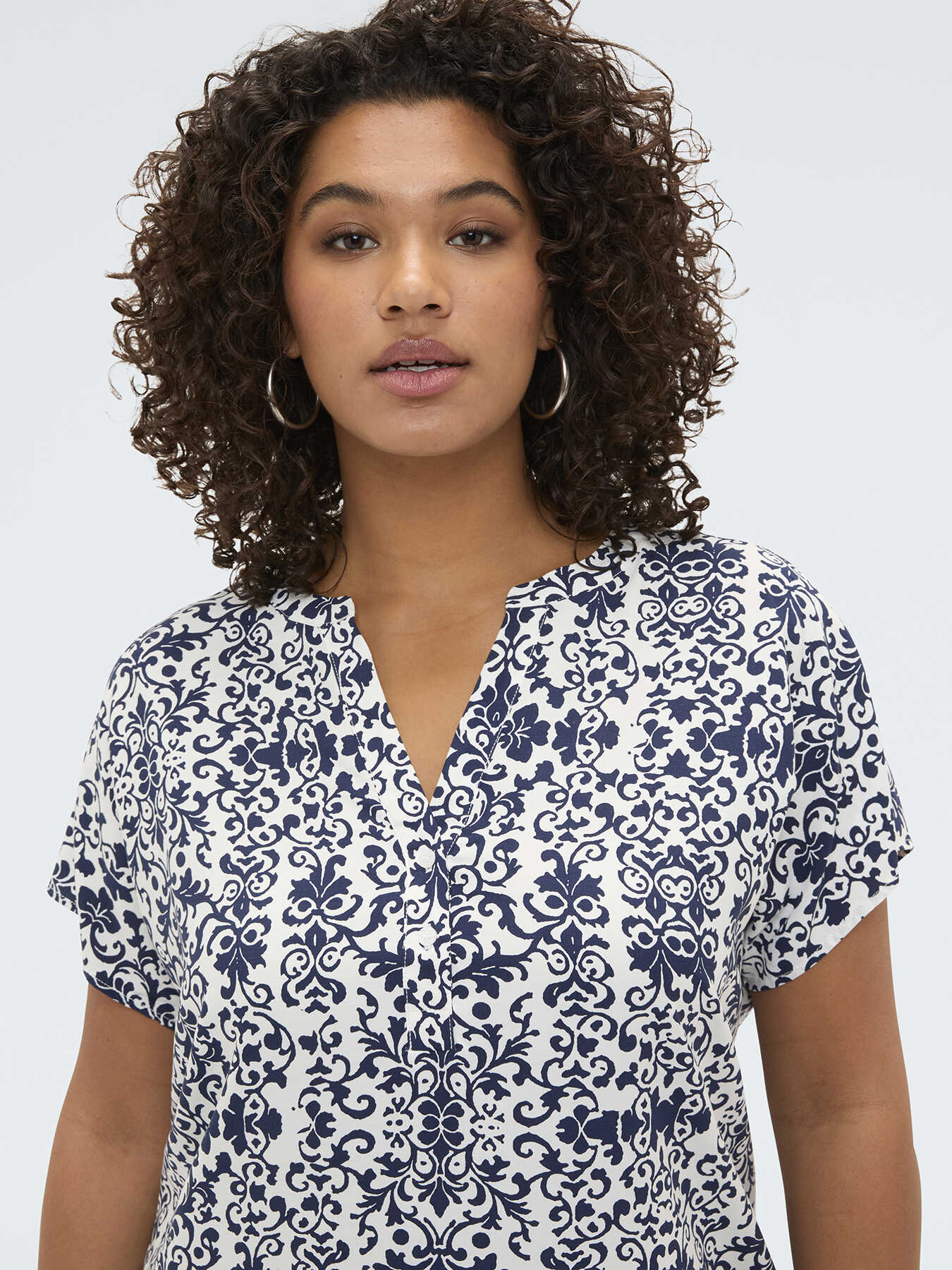Short viscose dress with print image number 3