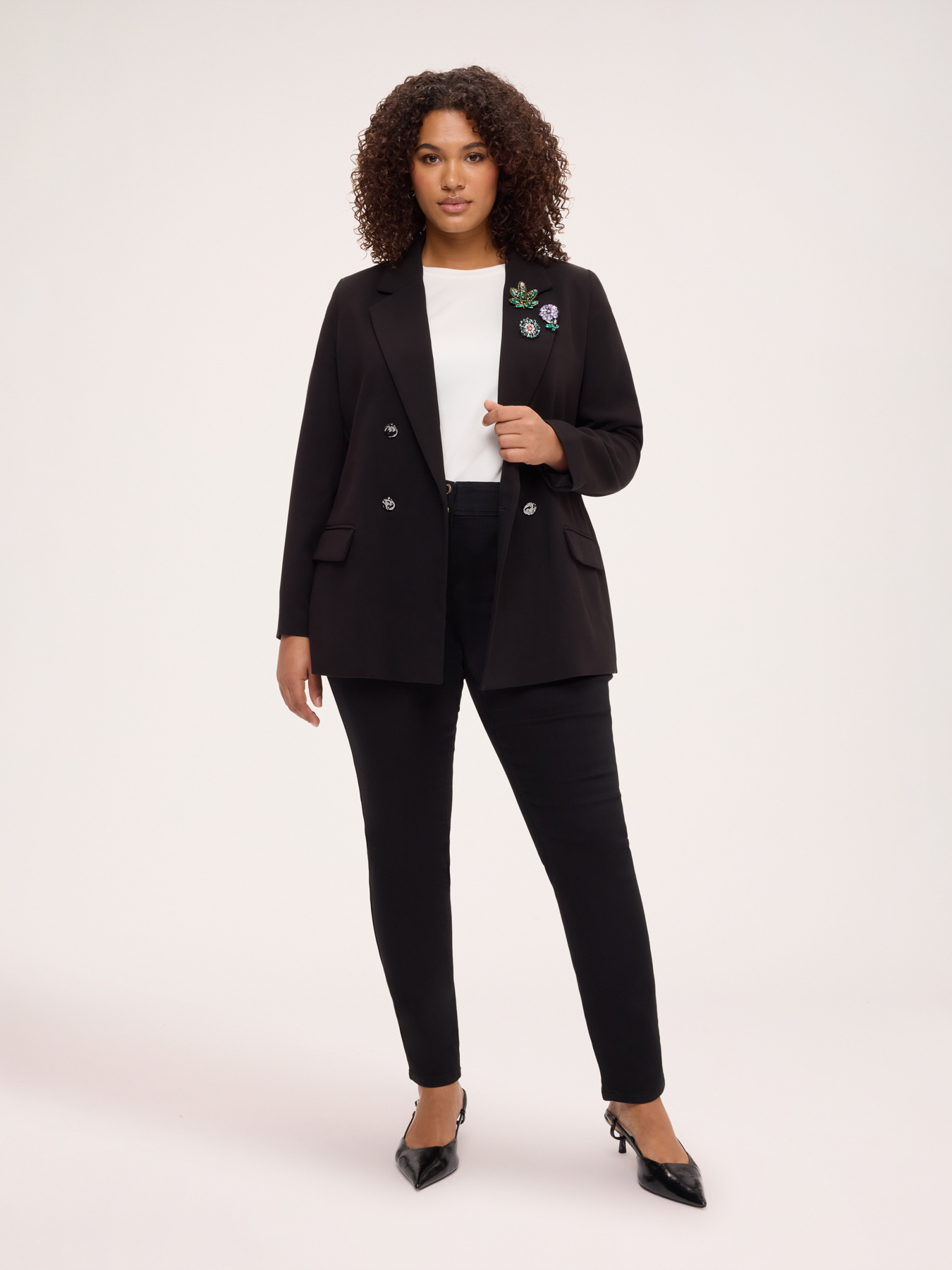 Double-breasted blazer with jewel embellishment image number 2