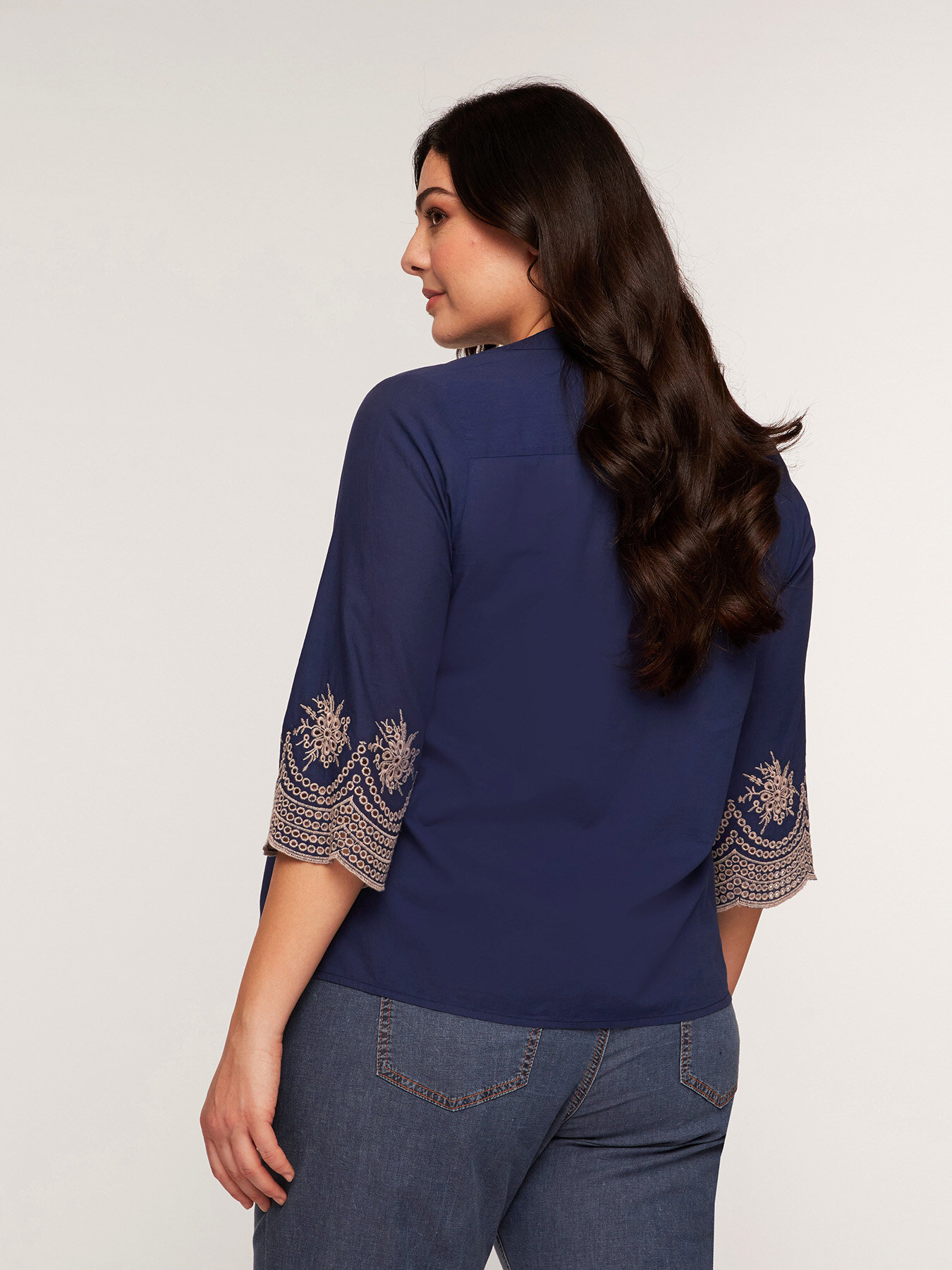 Chemise avec broderie image number 1