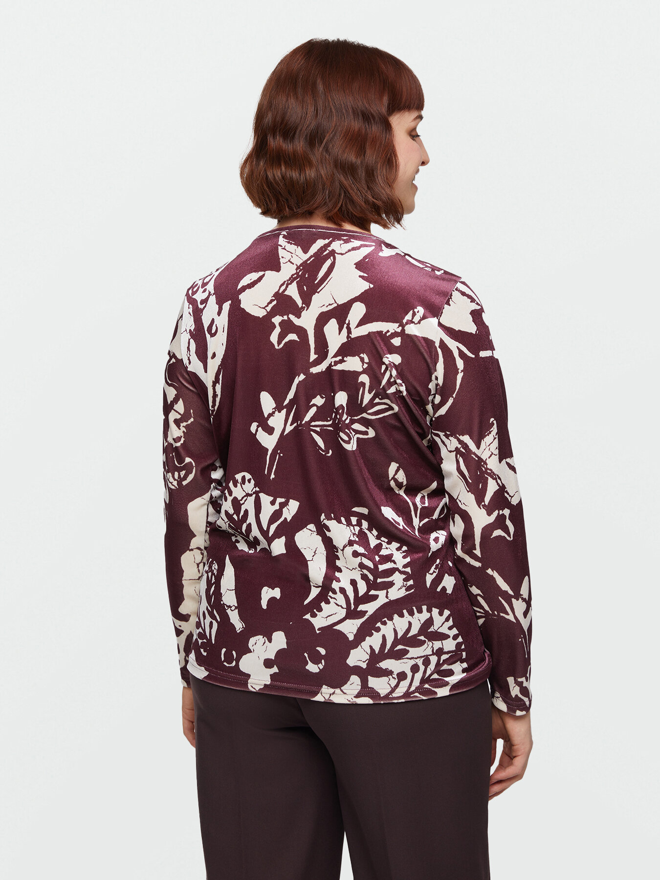 Printed velvet T-shirt with knot image number 1