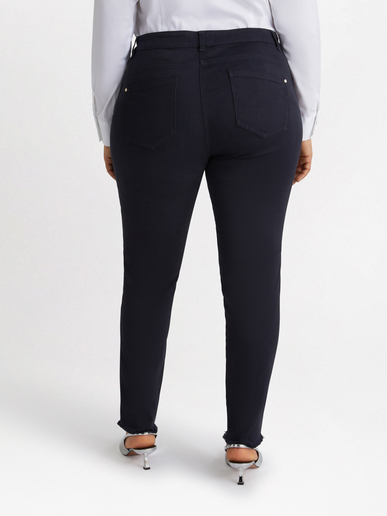 Jean skinny avec strass image number 1