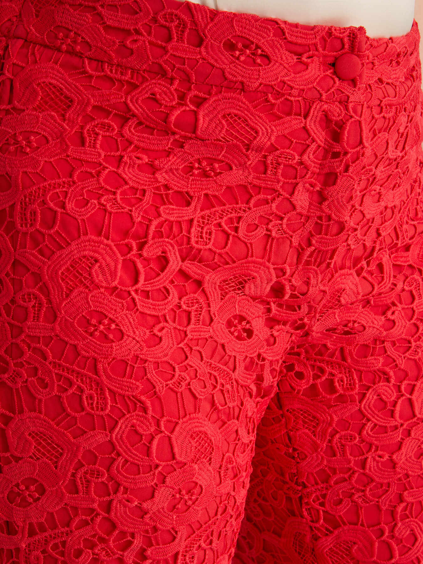 Pantaloni corti in pizzo image number 3