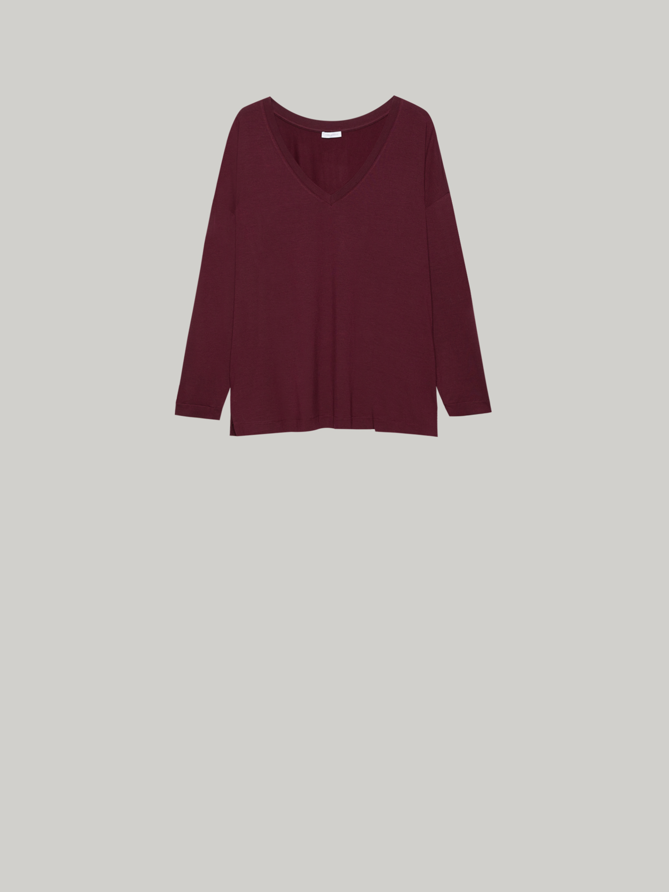 Basic V-neck T-shirt image number 3