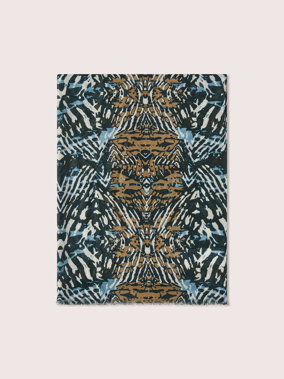 Printed scarf