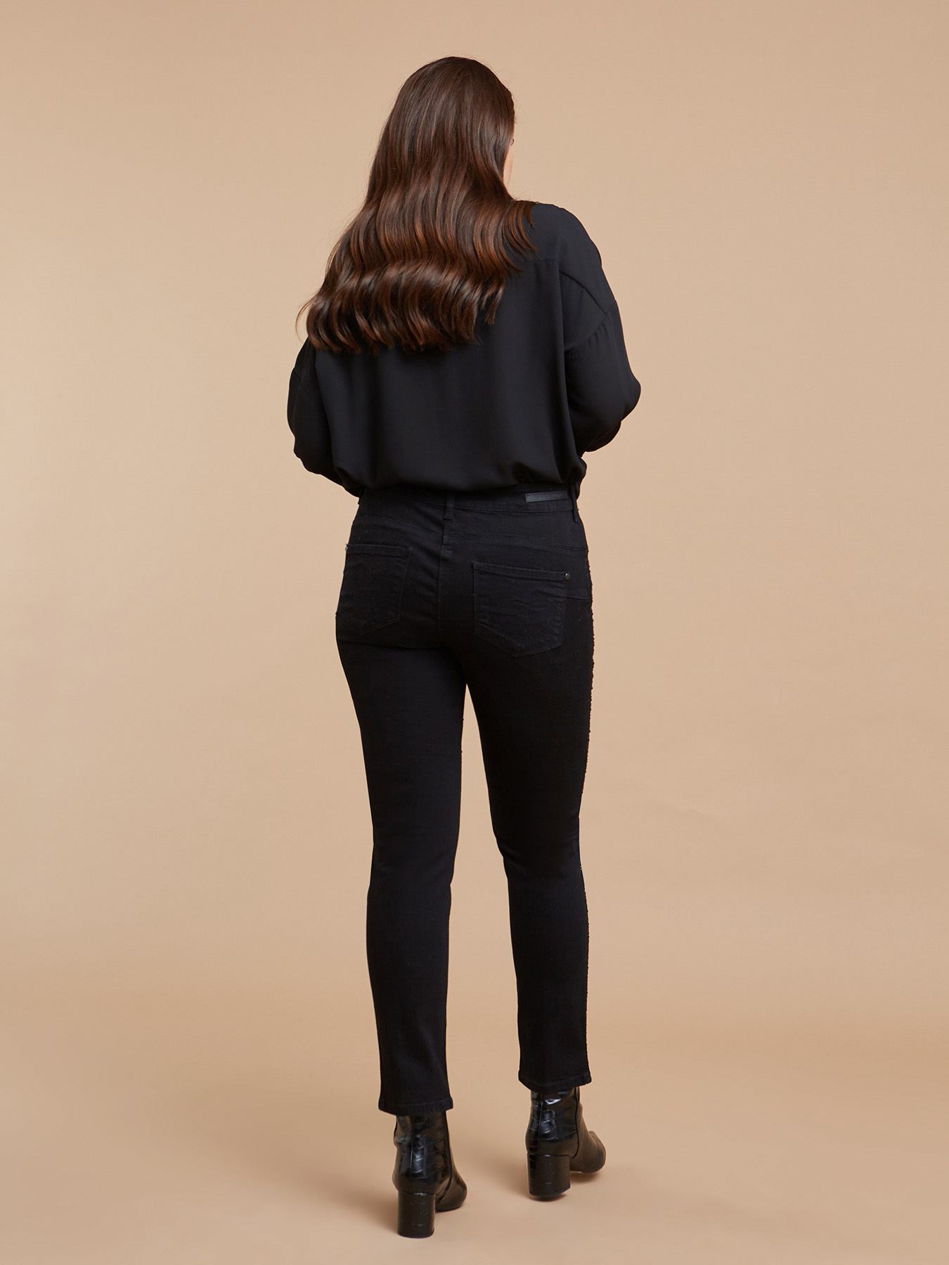 Jeans skinny neri con cristalli image number 1