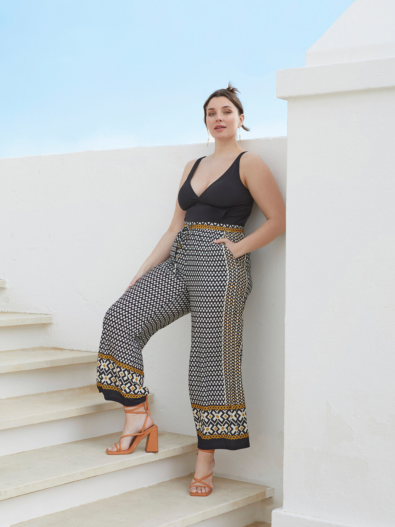 Hose mit Tribal-Print image number 0