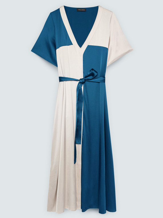Robe en satin stretch avec ceinture