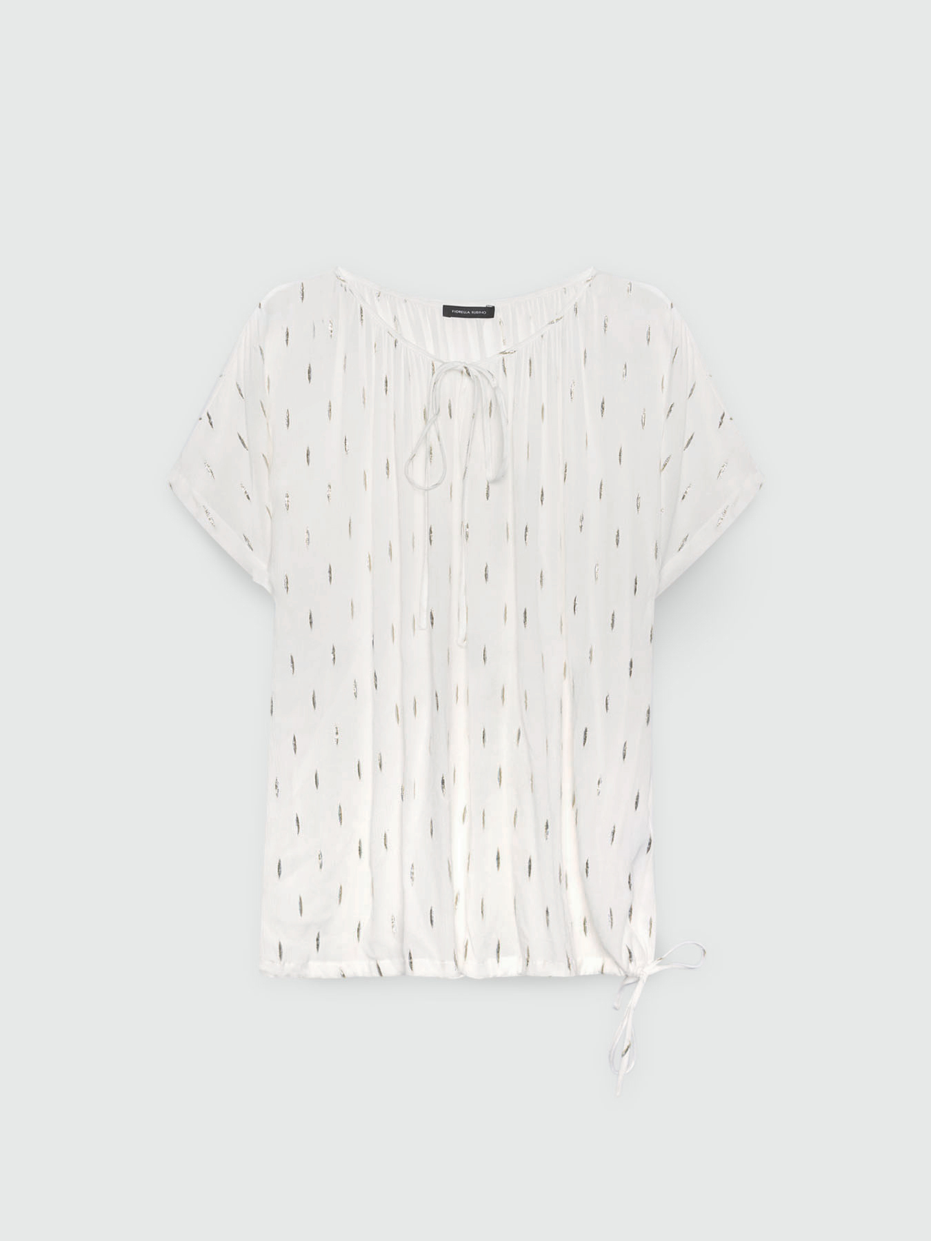 Blouse avec cordons en cr&eacute;pon image number 4