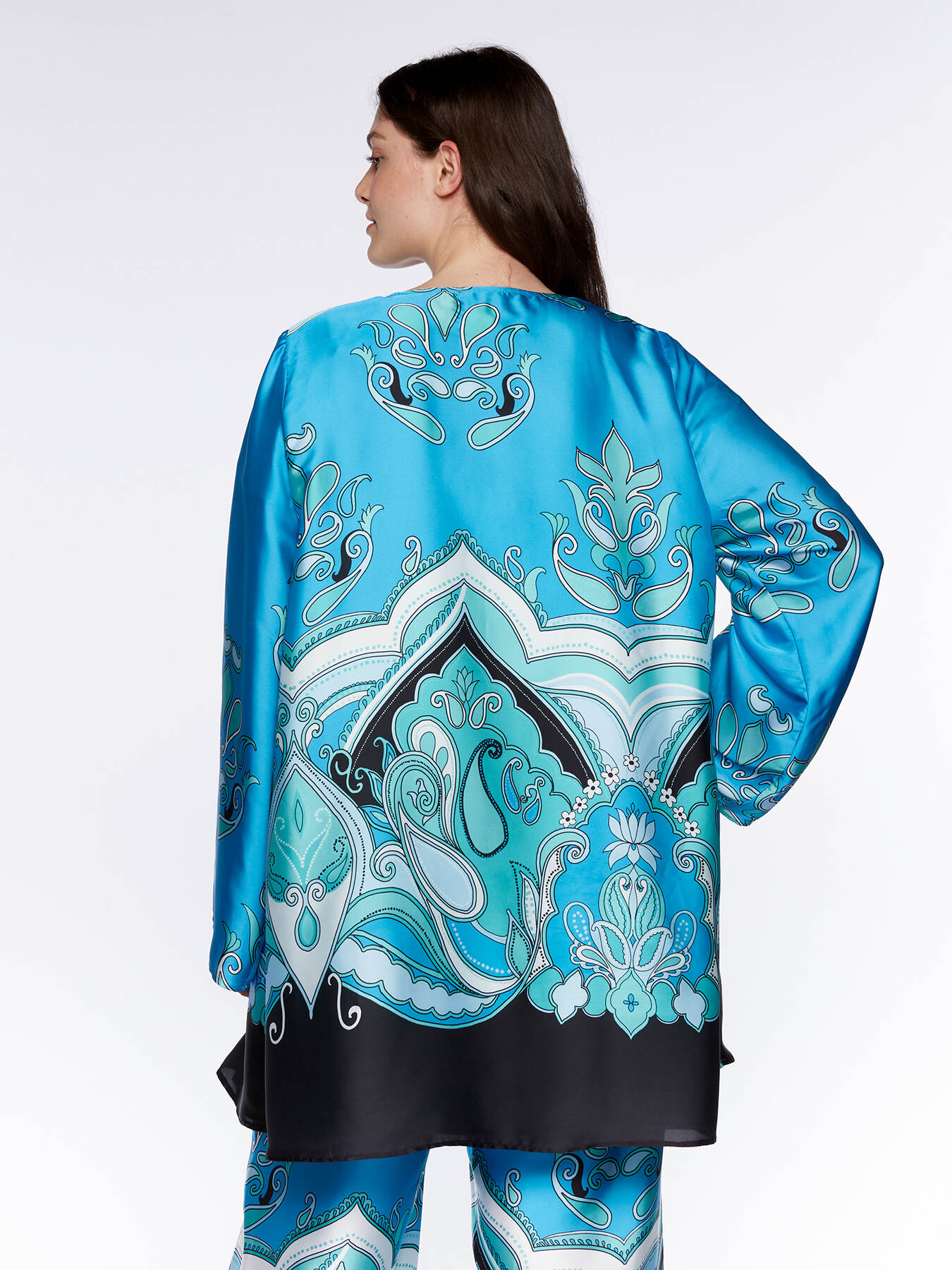 Quimono de raso estampado image number 2