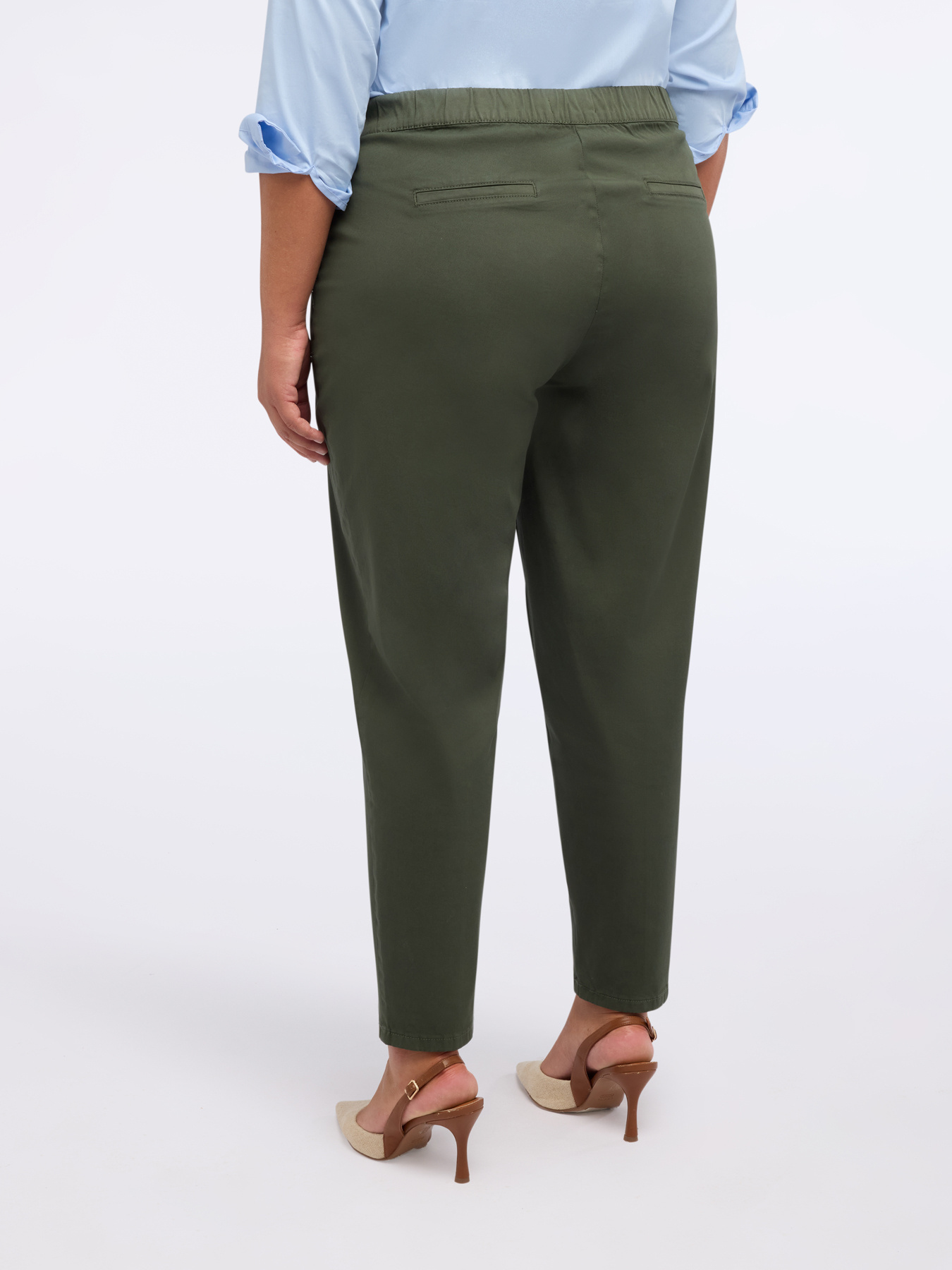 Pantalon coupe carotte en m&eacute;lange de coton image number 1