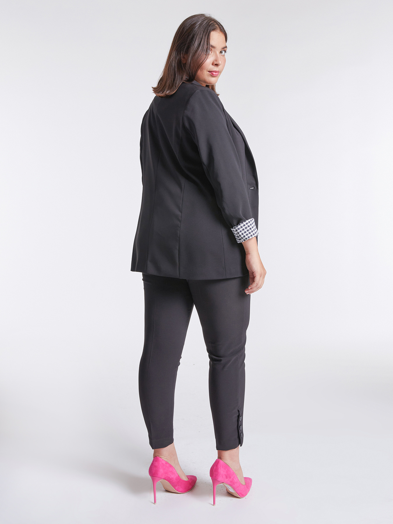 Hose mit Kn&ouml;pfen am Abschluss image number 1