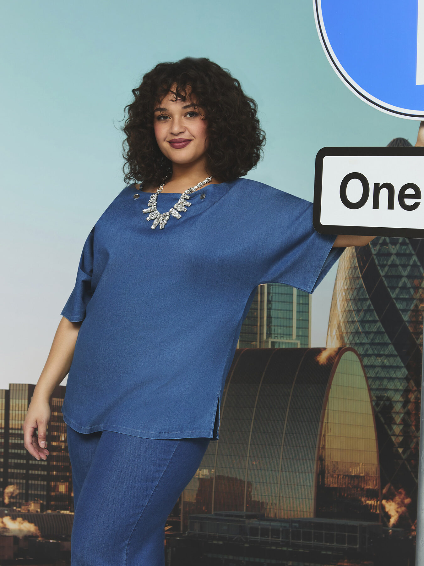 Bluse mit Carmenausschnitt aus Tencel image number 1