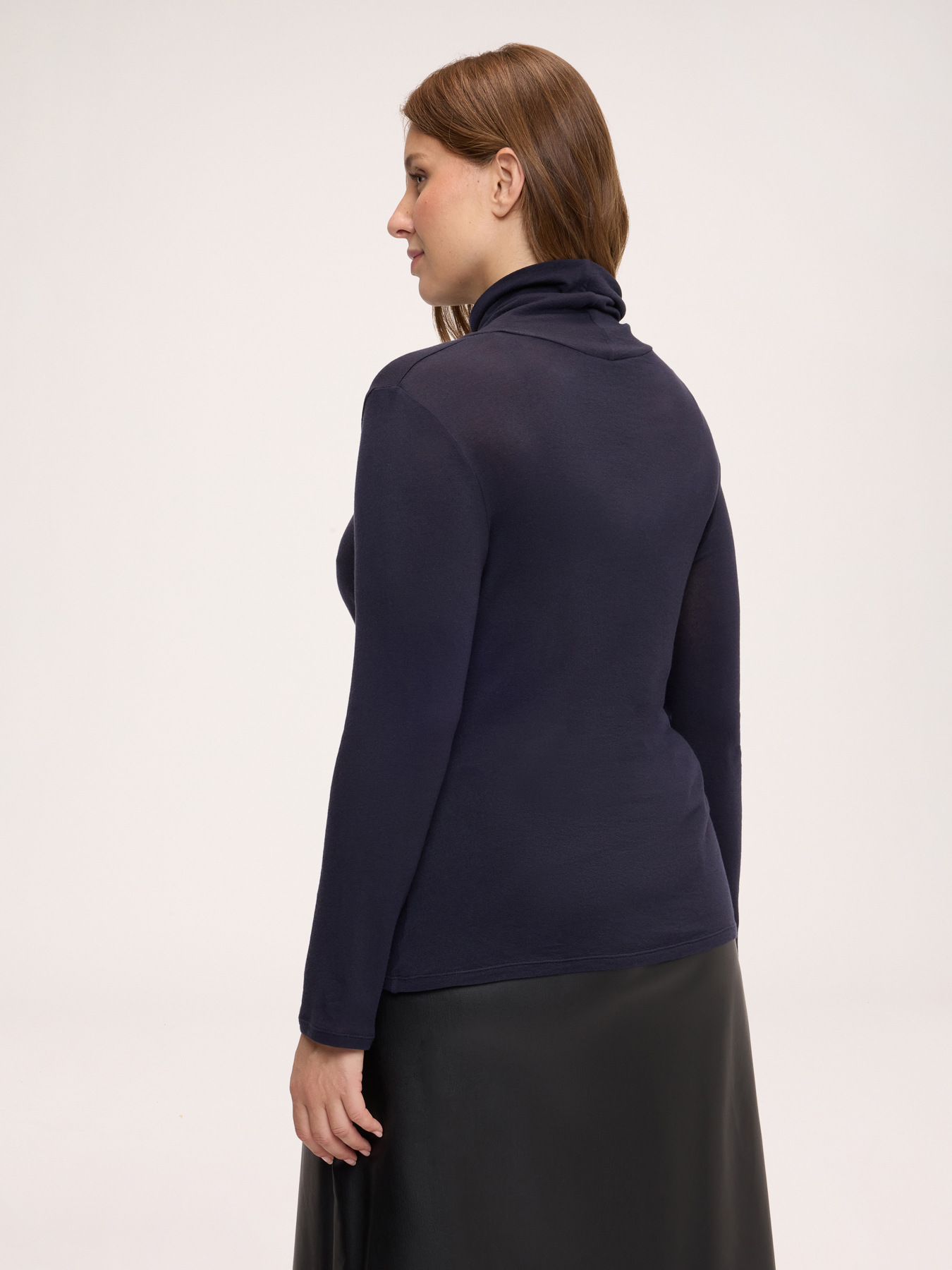 Hautenger Rollkragenpullover aus Kaschmirmischung image number 1