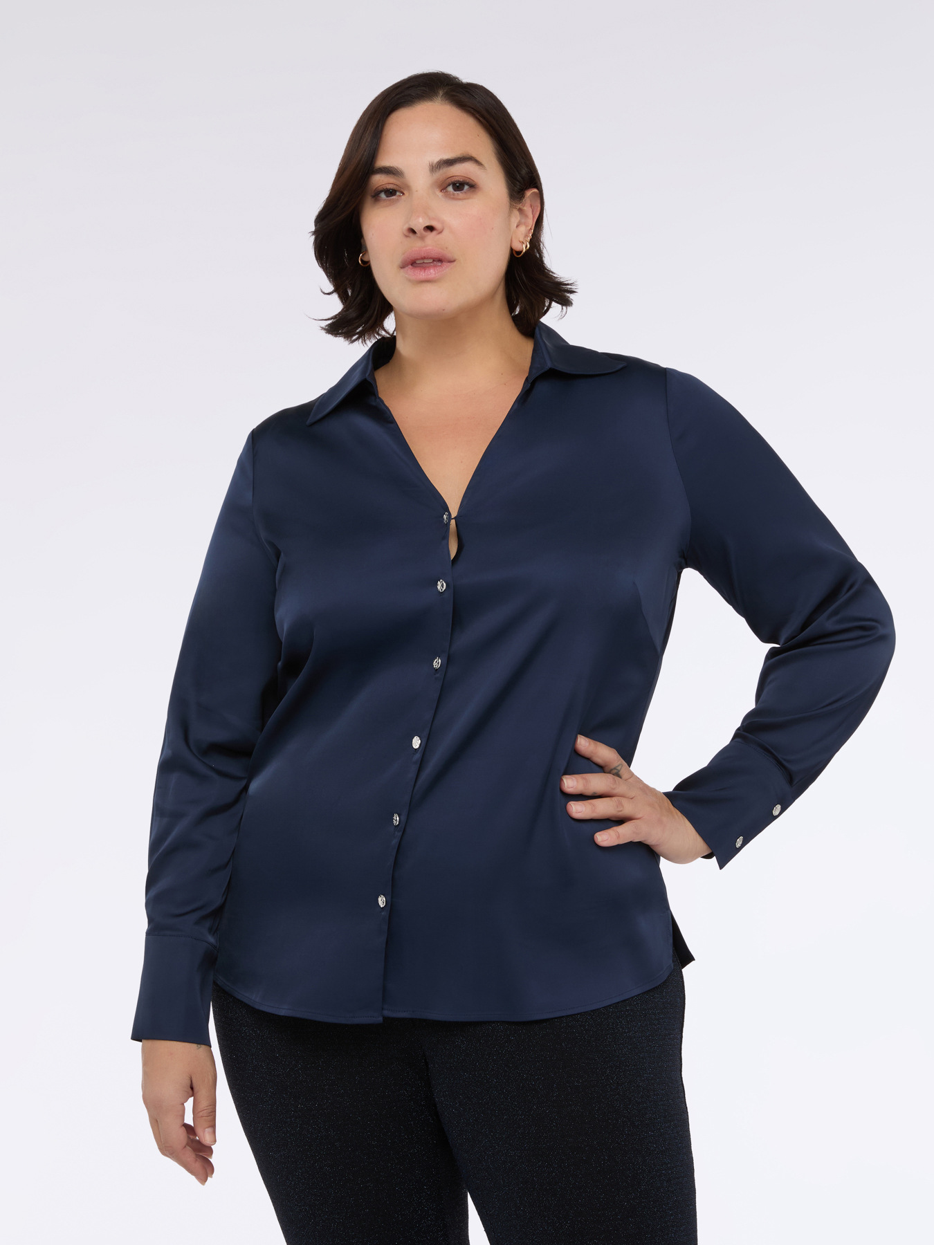 Camicia scollo a V in raso image number 1