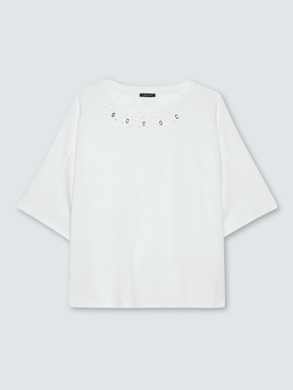 Sudadera con aplicaciones en el cuello