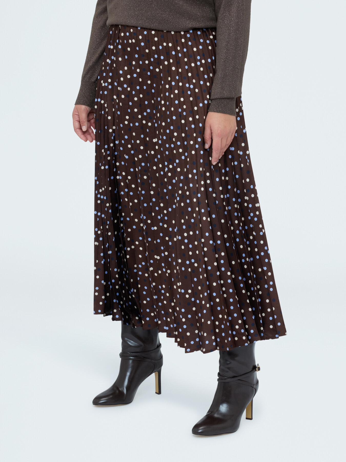Long polka dot skirt in pleated satin image number 0