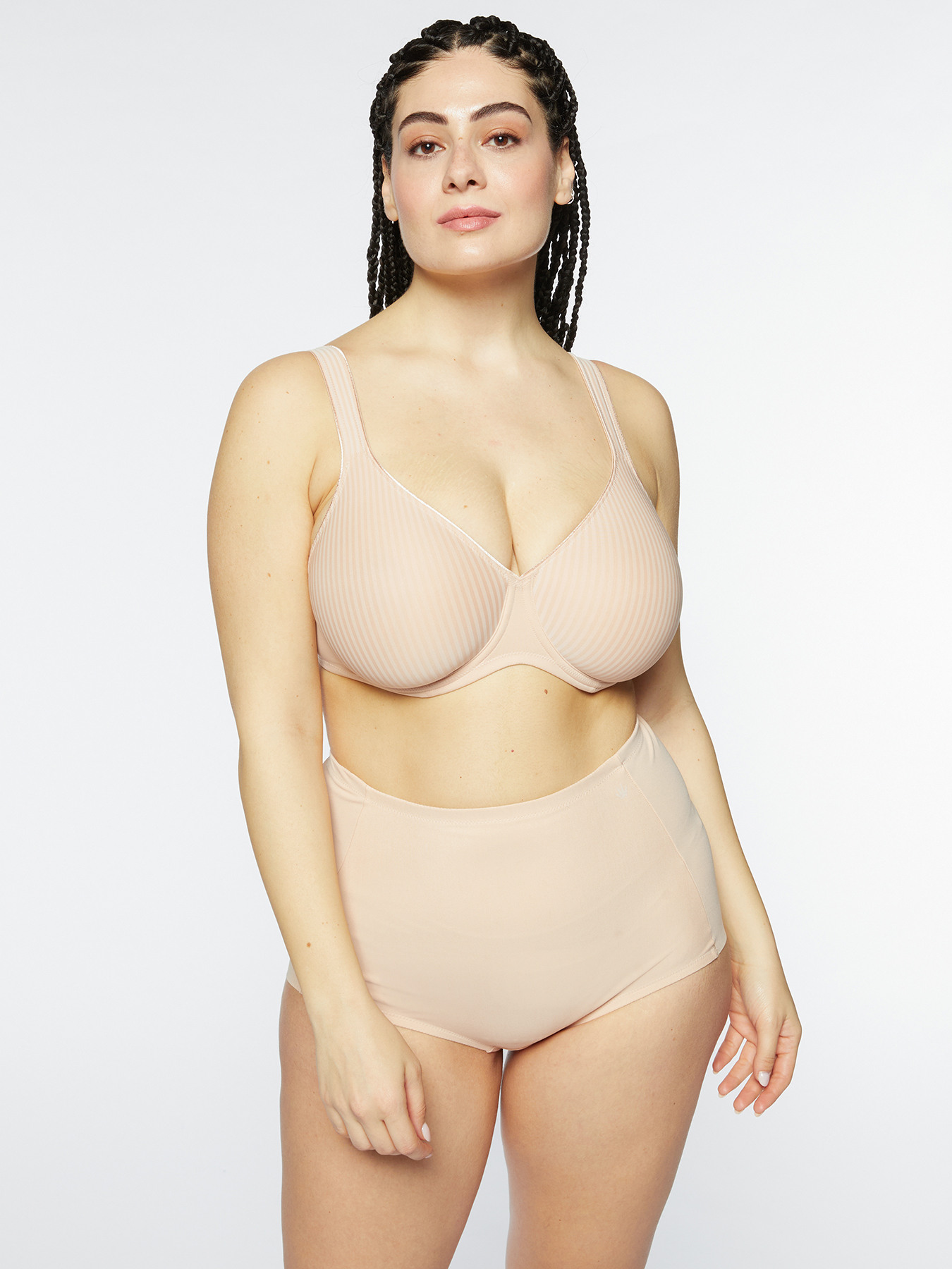Triumph underwire bra D cup image number 2