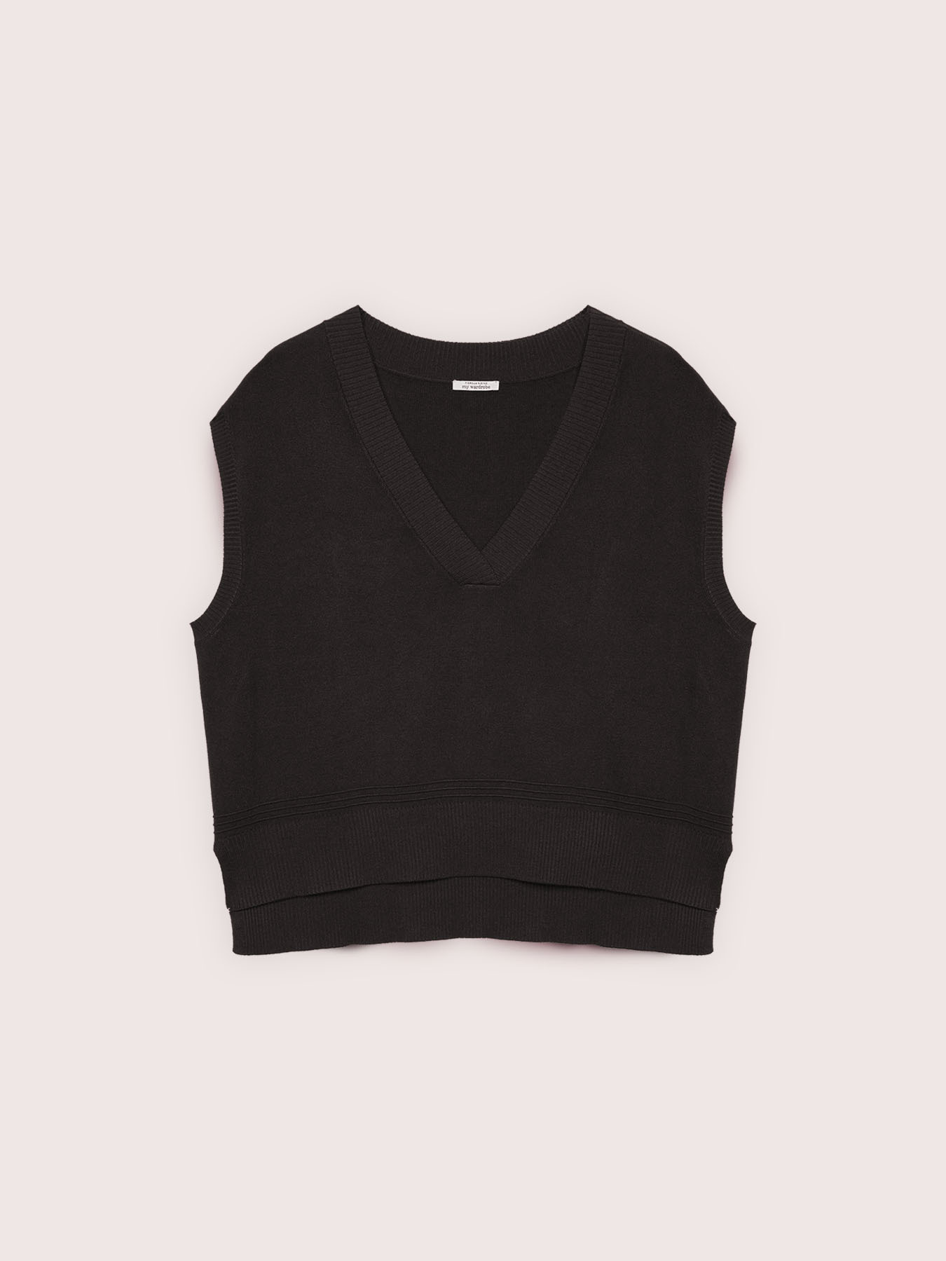 Fine knit V-neck vest image number 4
