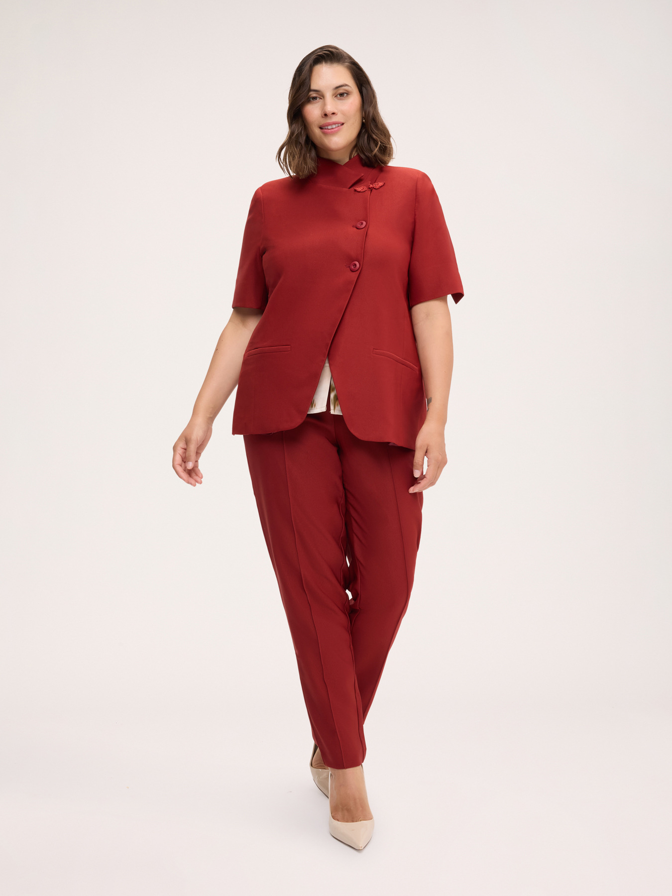 Blazer with asymmetric closure image number 2