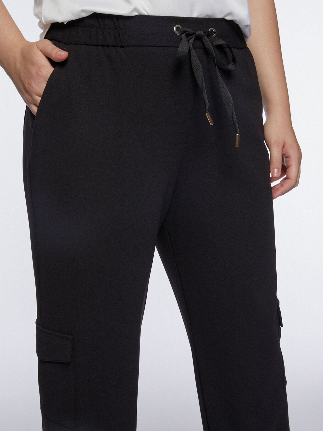 Cargohose aus Krepp image number 2