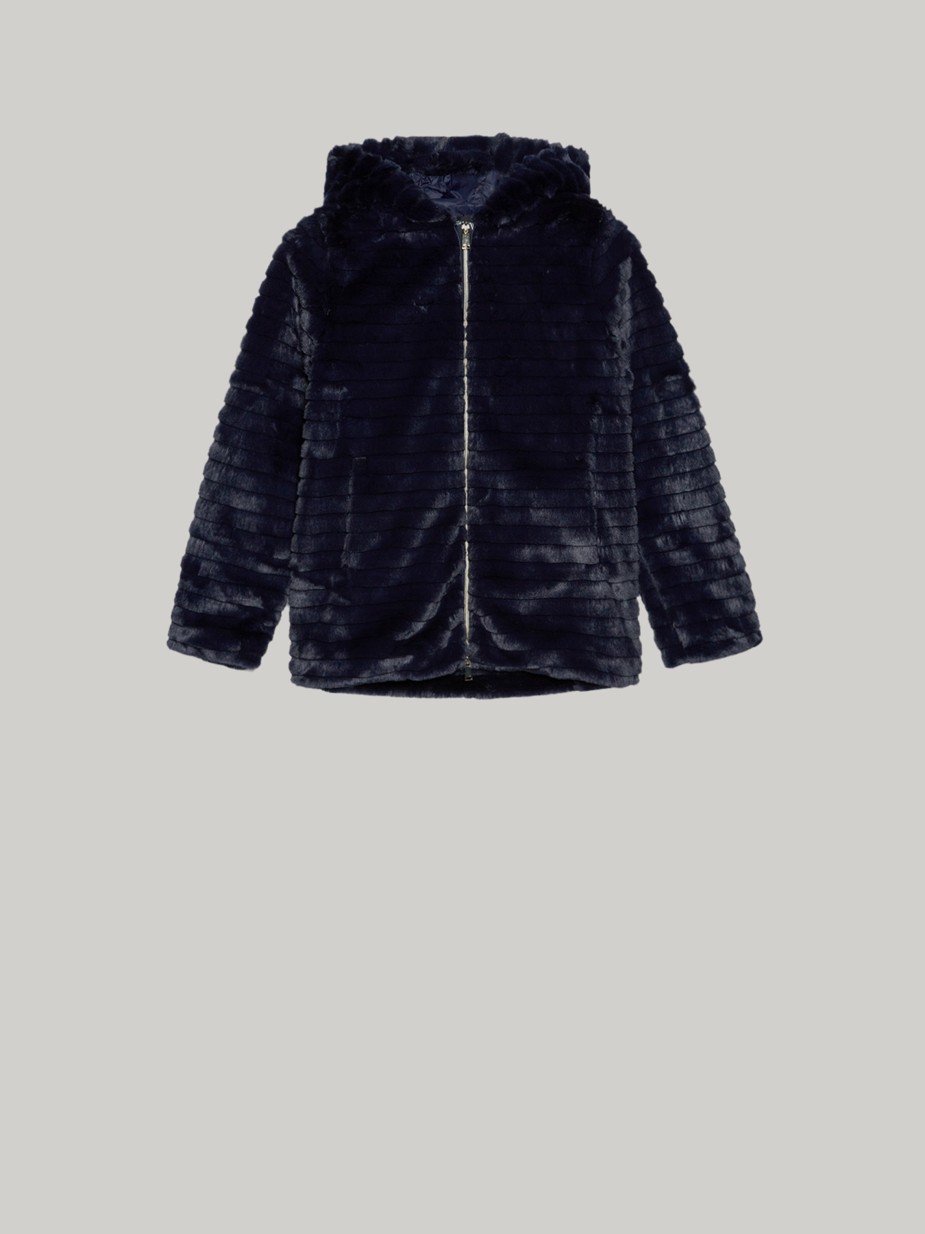 Giubbotto effetto pelliccia con cappuccio image number 3