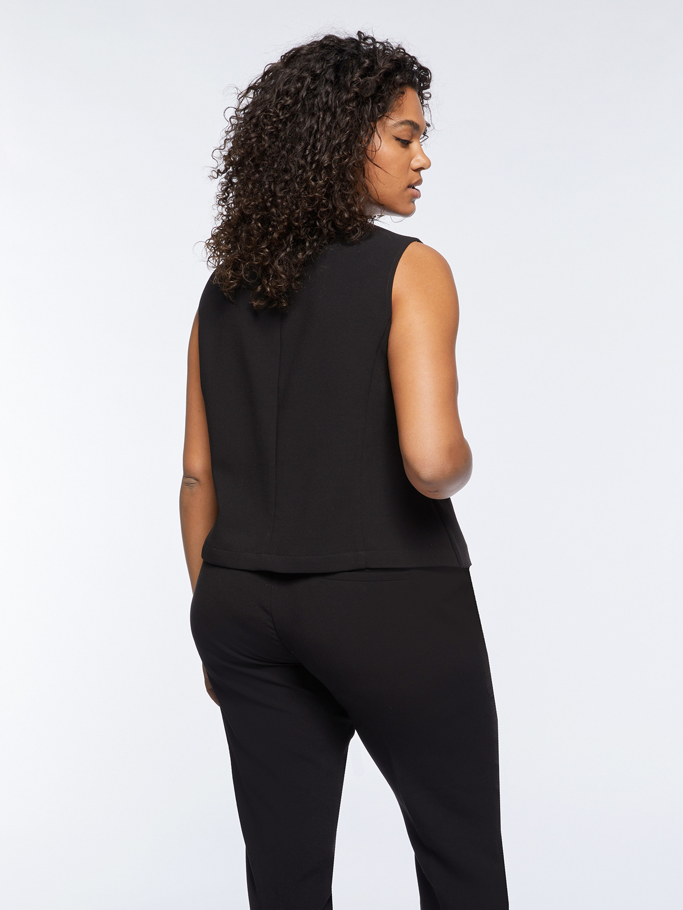 Waistcoat with buttons image number 1