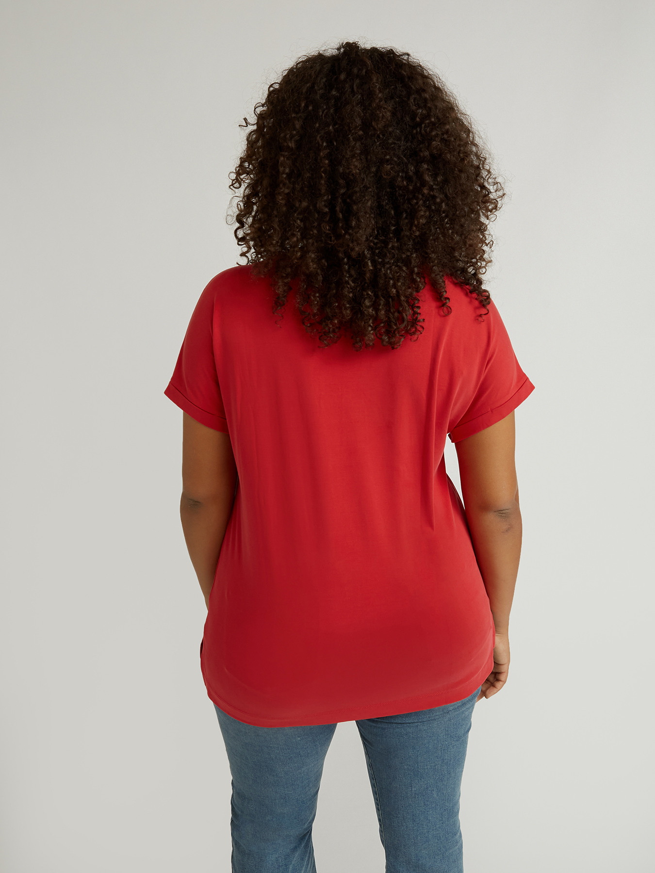 T-shirt con piega davanti image number 1