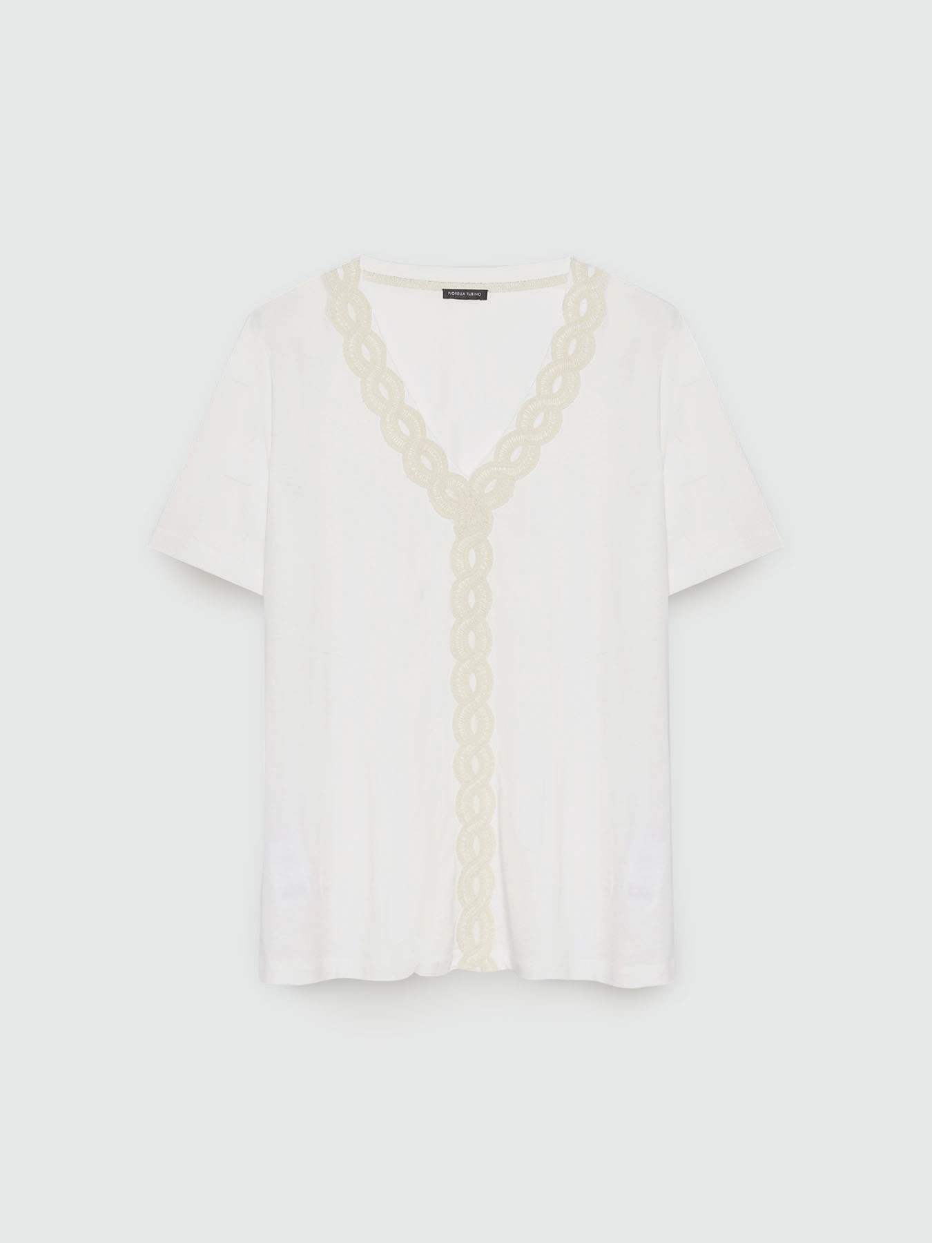 T-shirt con bordo applicato image number 4