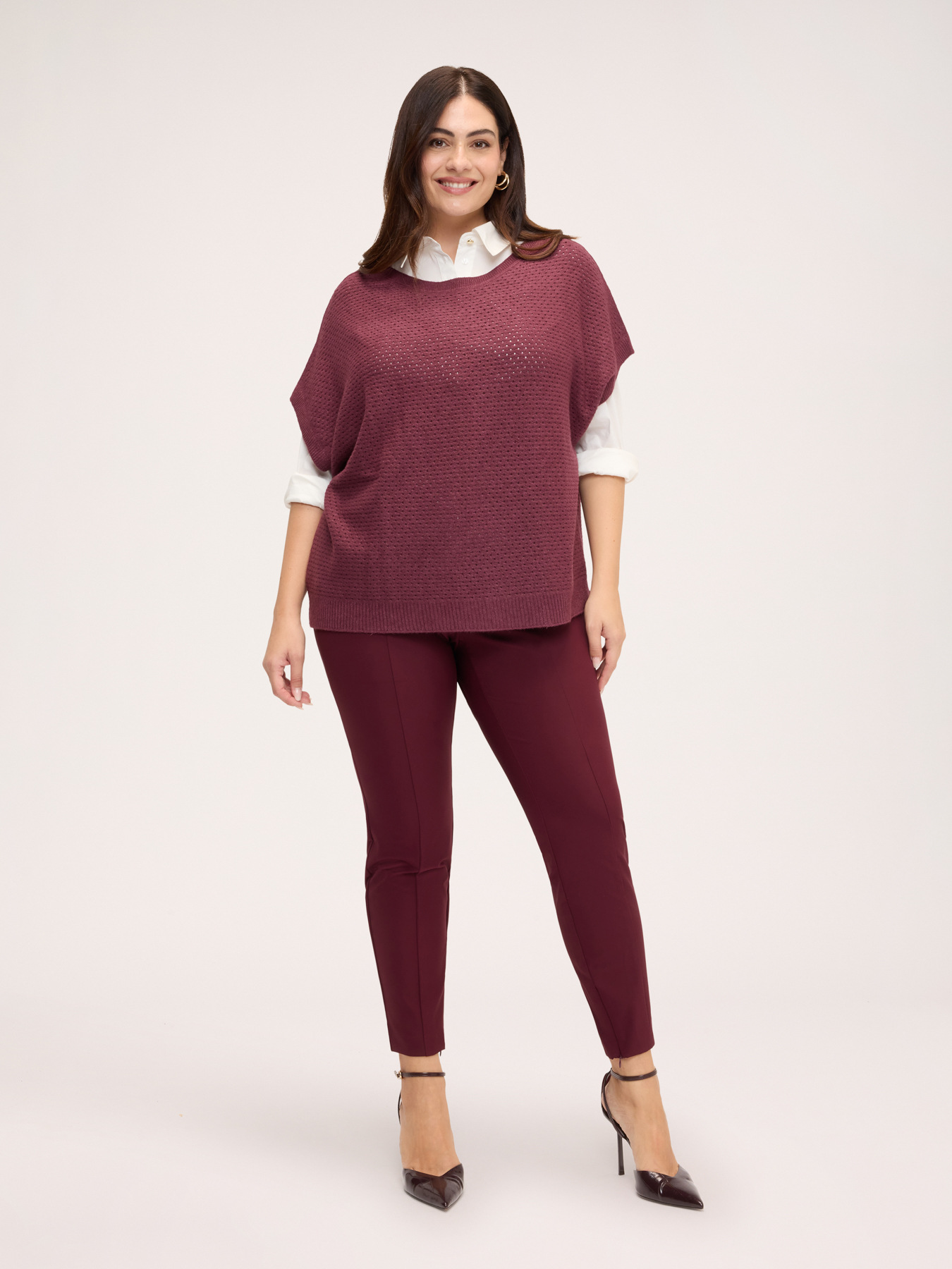 Viscose-blend sweater vest image number 2