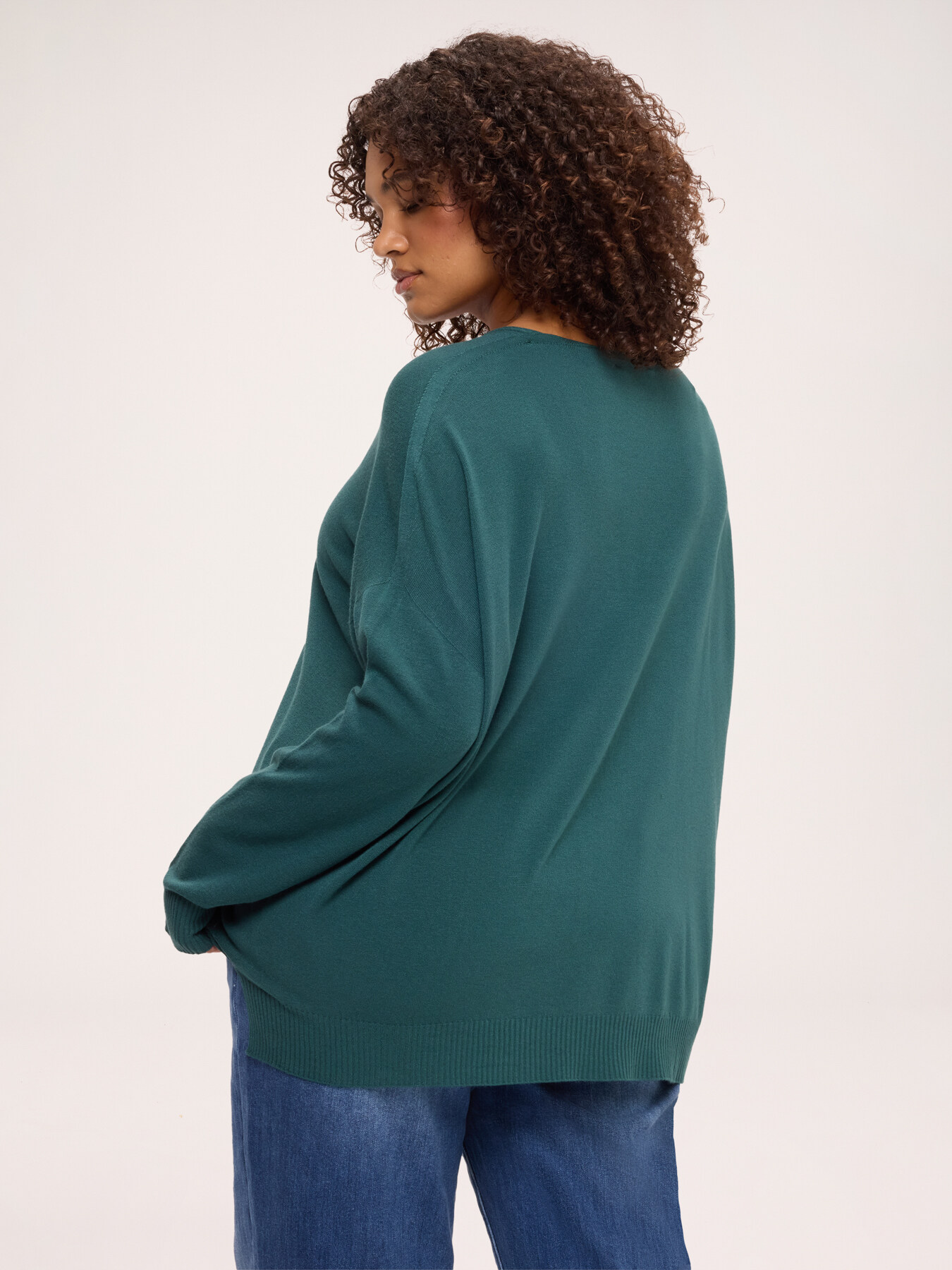 V-Ausschnitt-Pullover aus Viskose-Mix image number 1