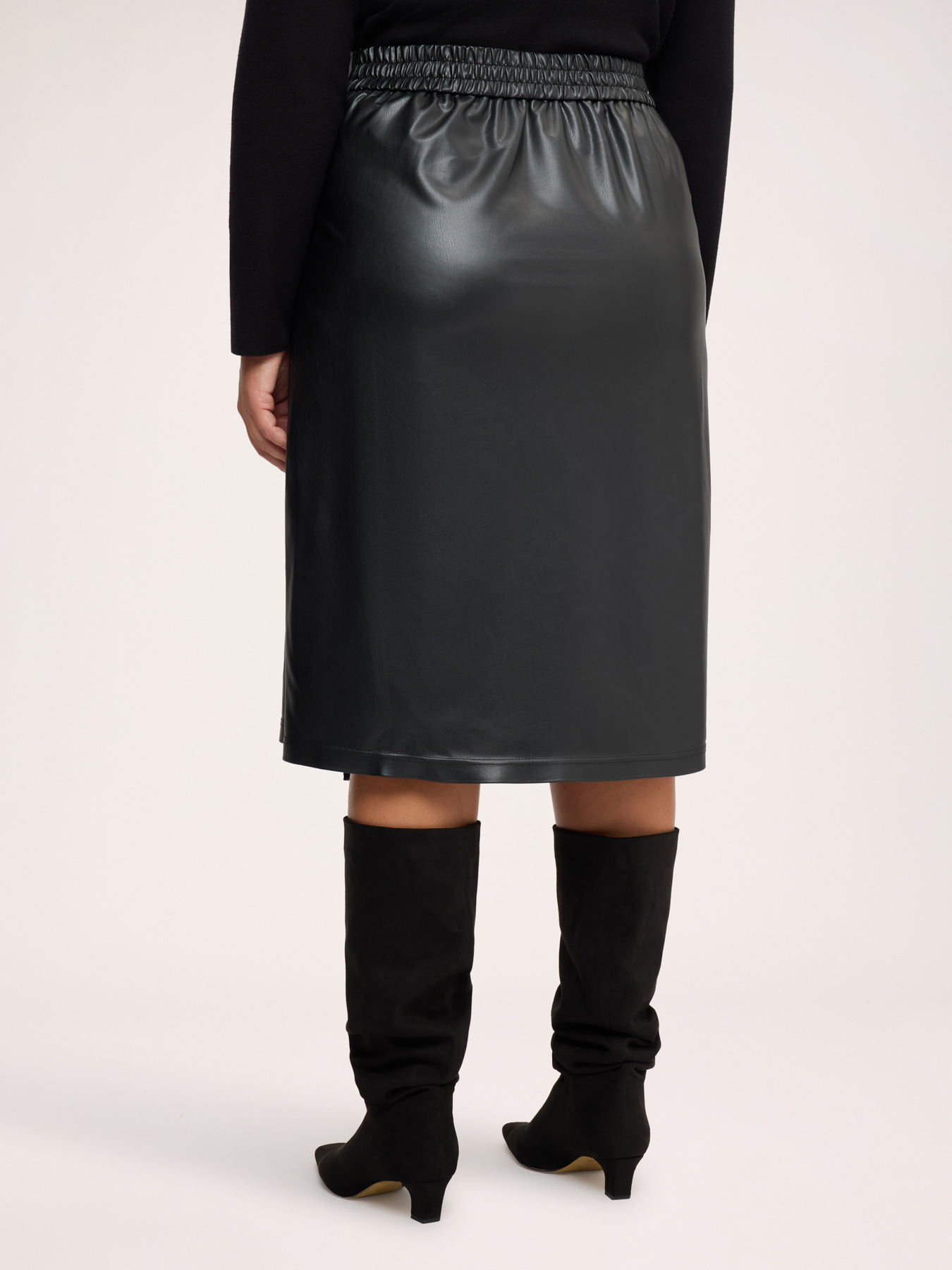 Jupe midi portefeuille avec bouton bijou image number 1