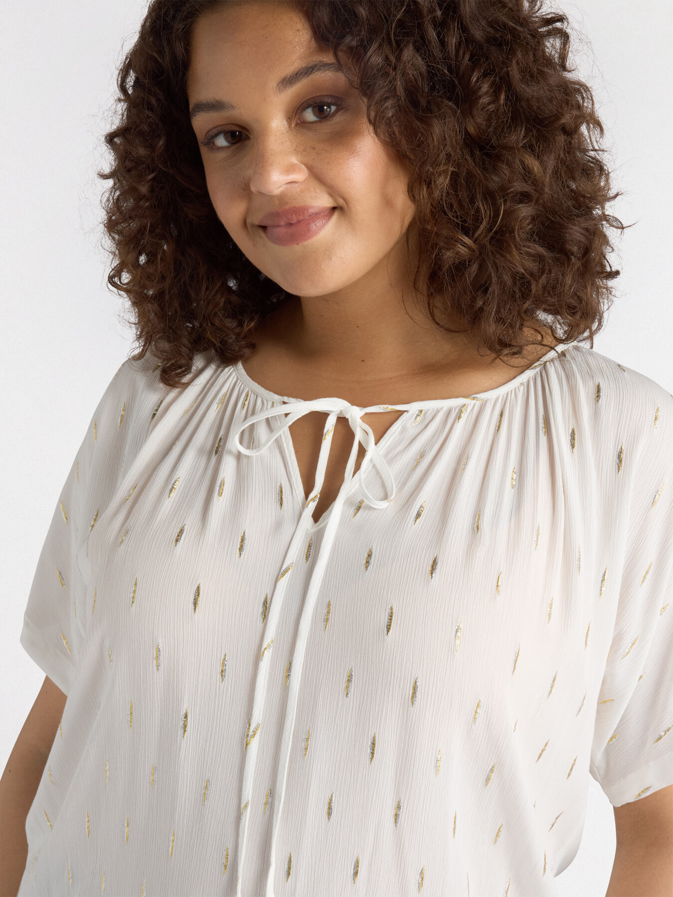 Bluse mit B&auml;ndchen aus Creponne image number 3