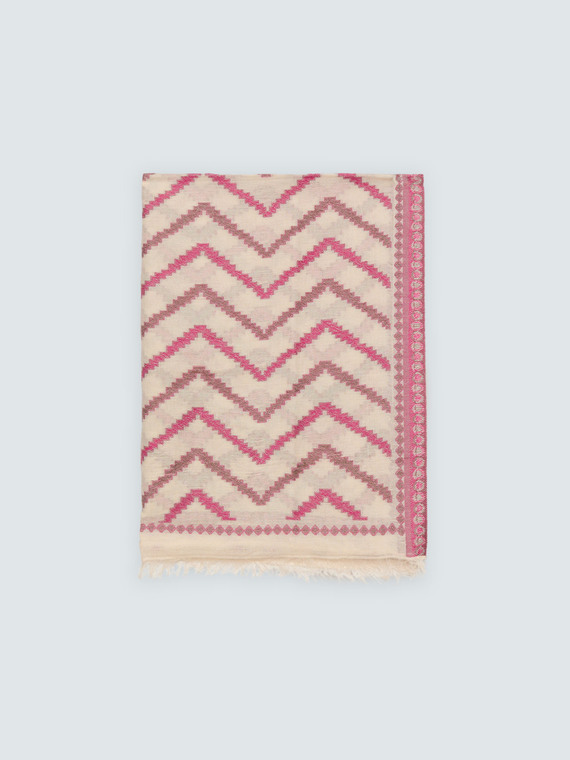 Long foulard with embroidery and fringes