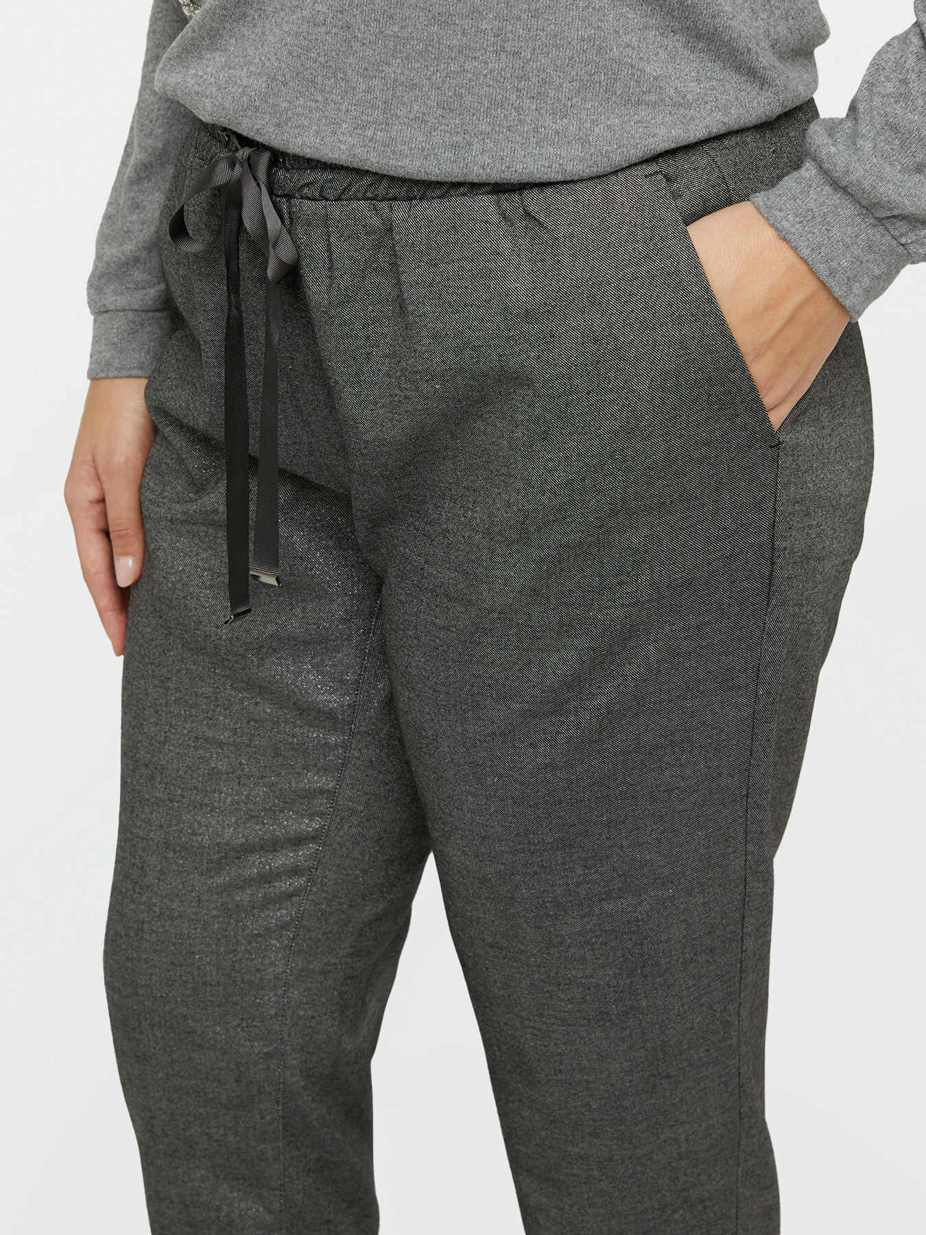 Joggers aus Lurex image number 3