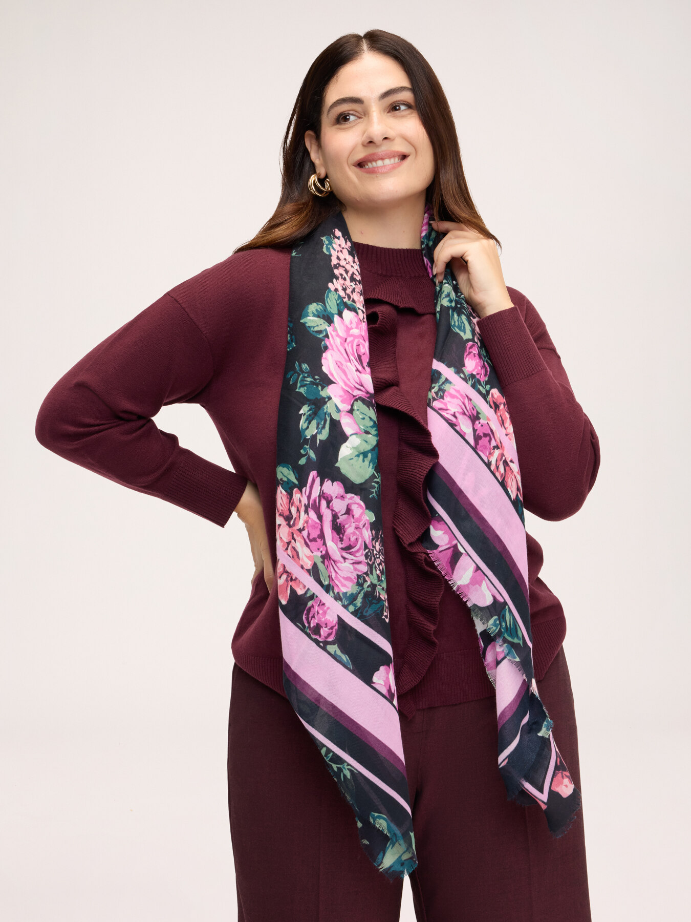 Scarf with floral print image number 0