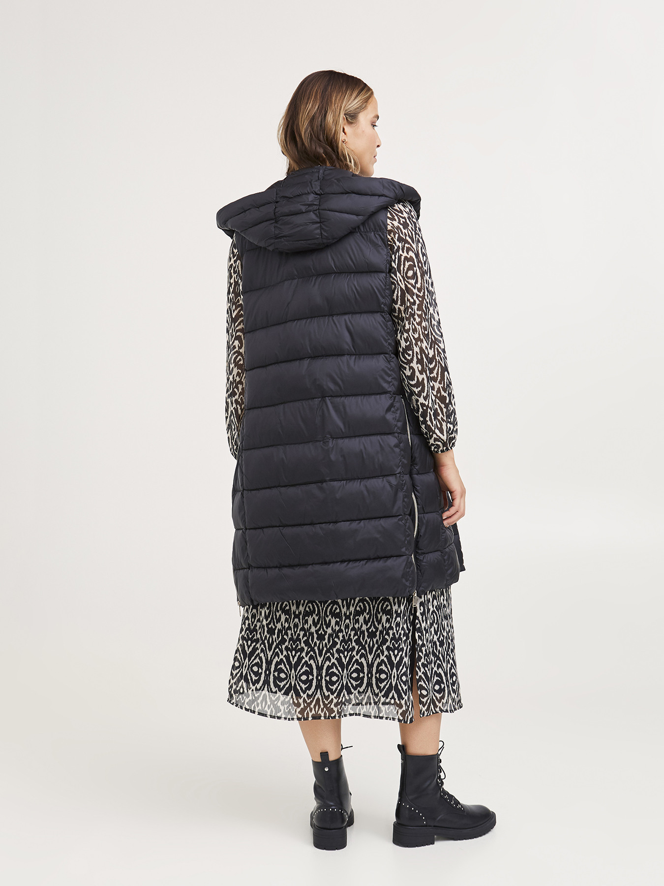 Gilet lungo imbottito image number 1