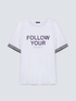 T-shirt con scritta ricamata image number 4