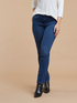 Mittelblaue Basic-Skinny-Jeans image number 2