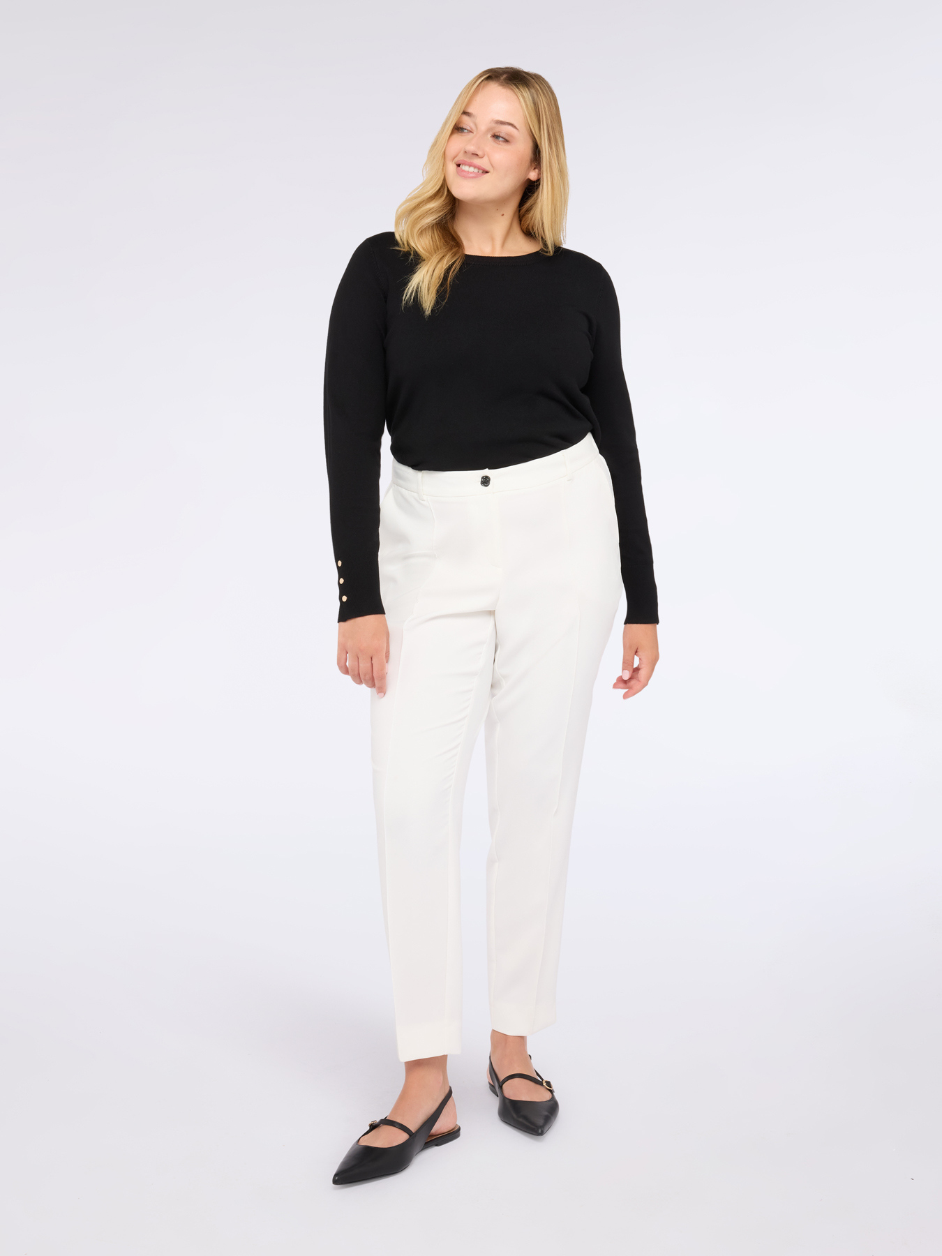 Crewneck sweater with buttons on the cuffs image number 2