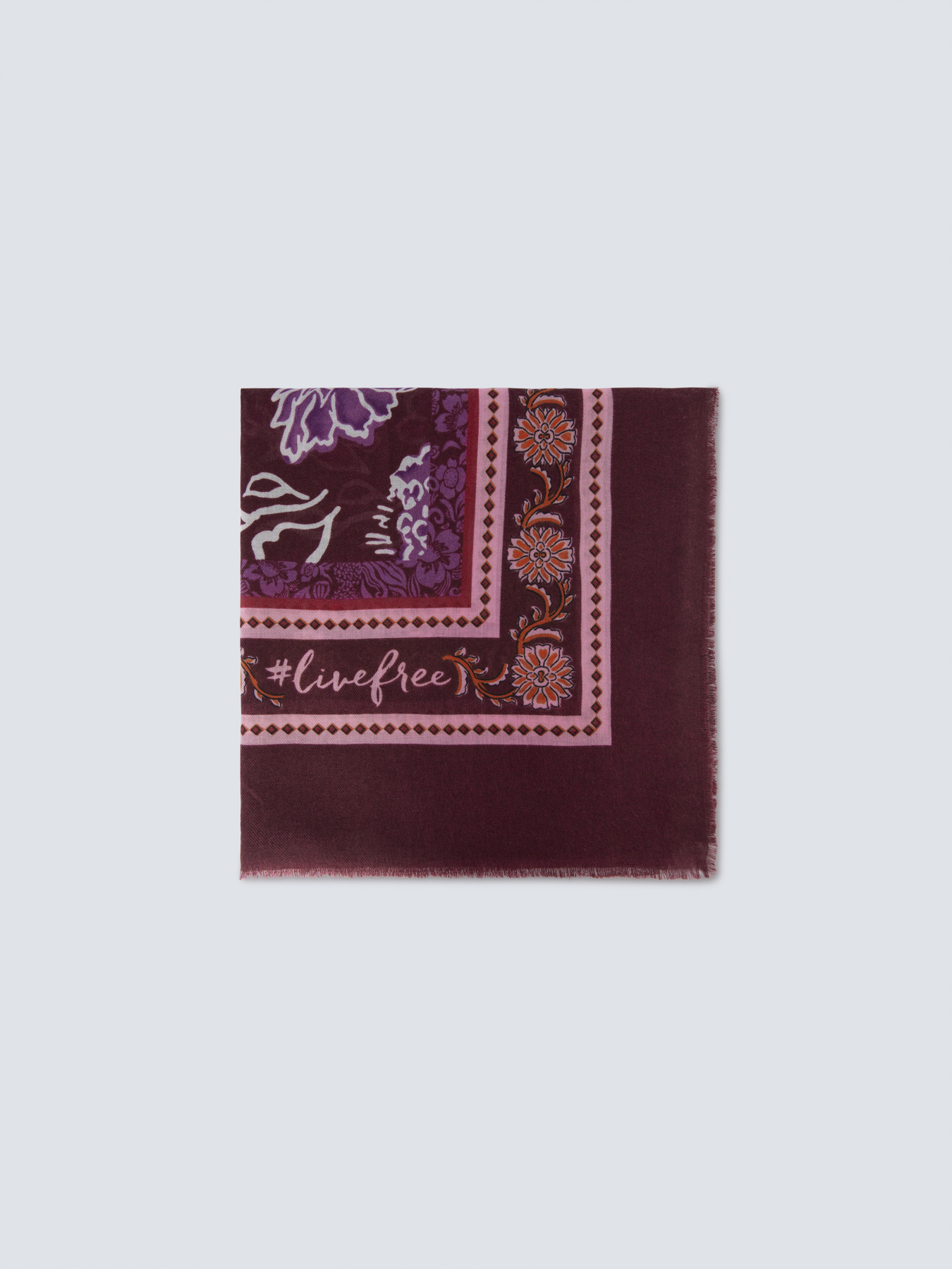 Fular estampado image number 0