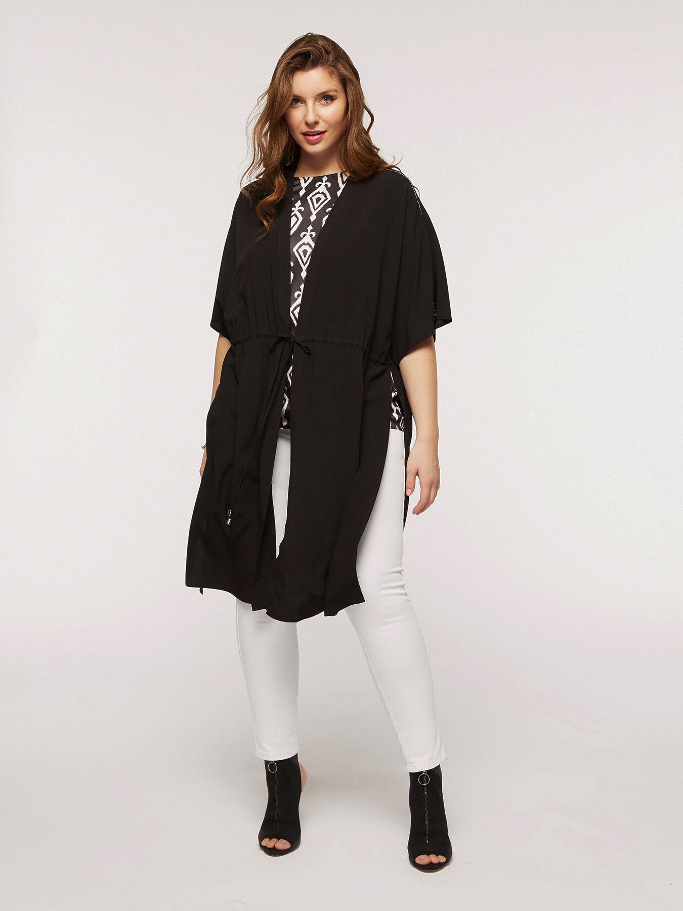 Caftan en viscose avec une broderie image number 0