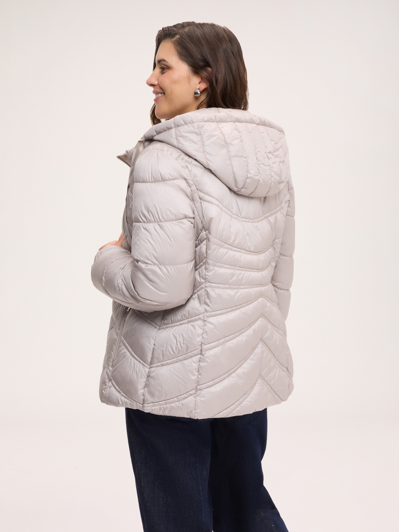 Short wave-quilted puffer jacket image number 1